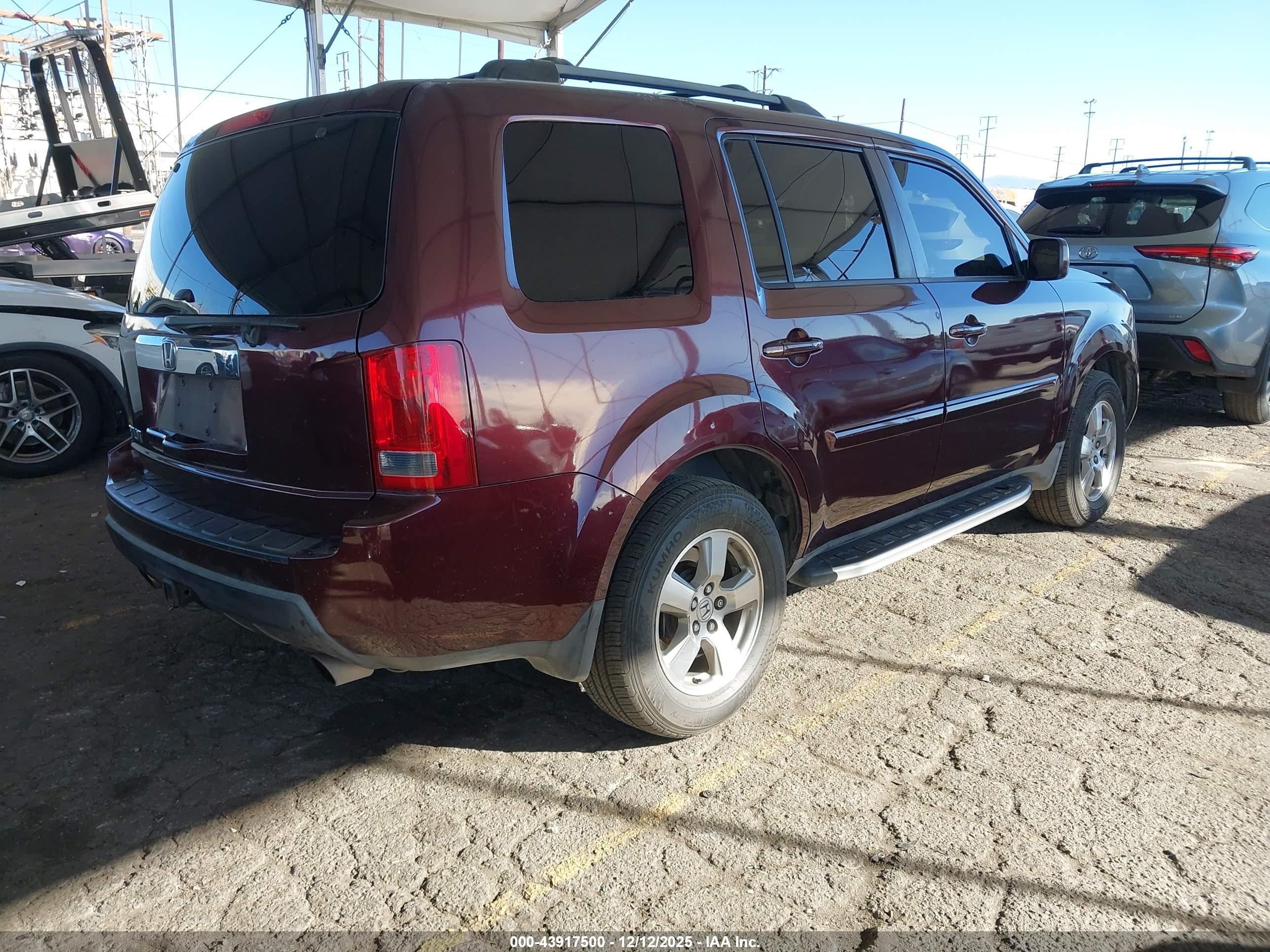 HONDA PILOT image 4