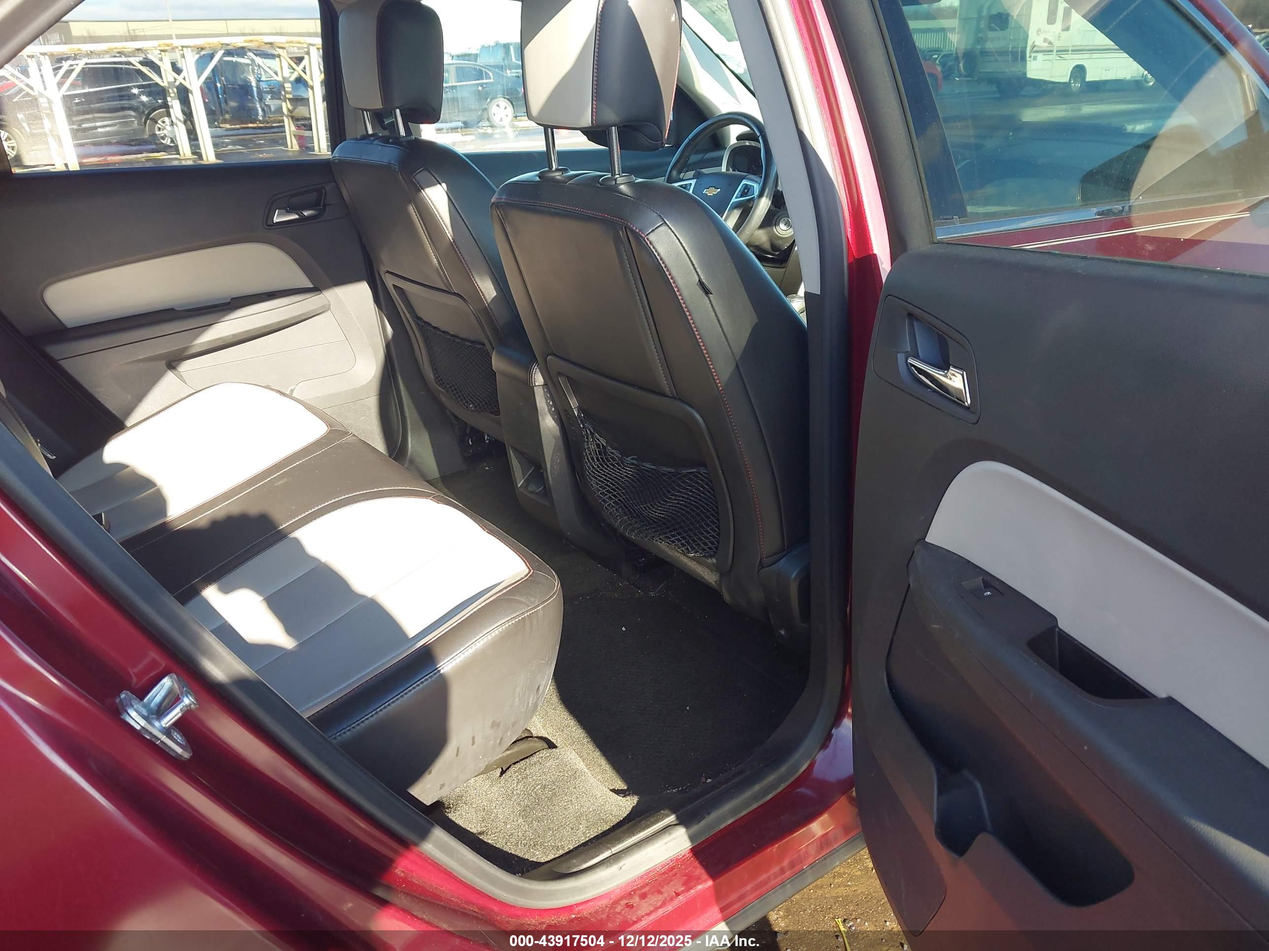 CHEVROLET EQUINOX image 8