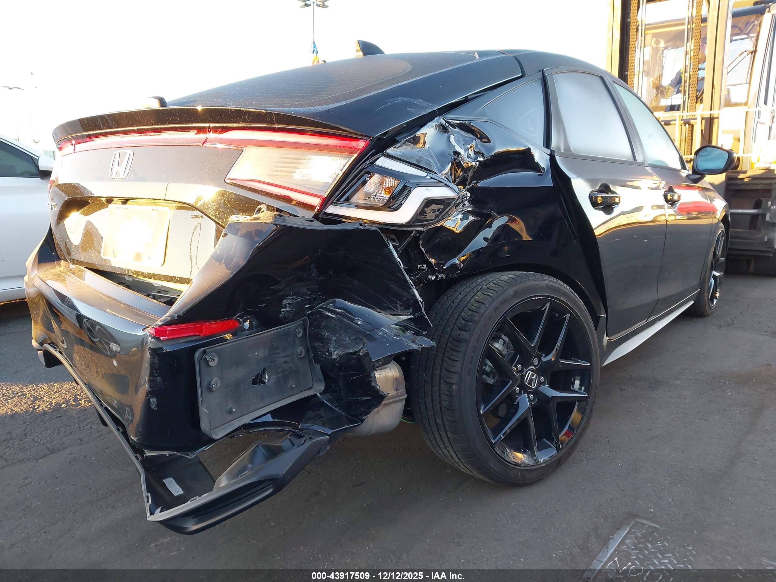 HONDA CIVIC image 4