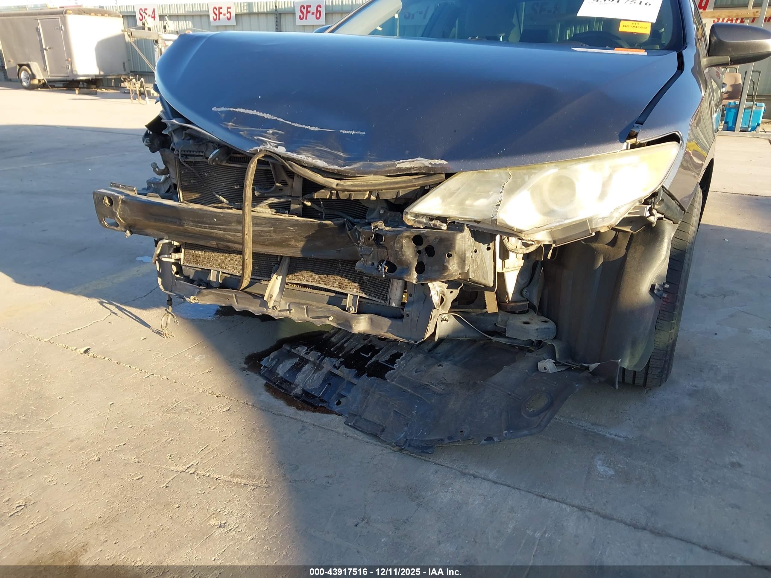 TOYOTA CAMRY image 6