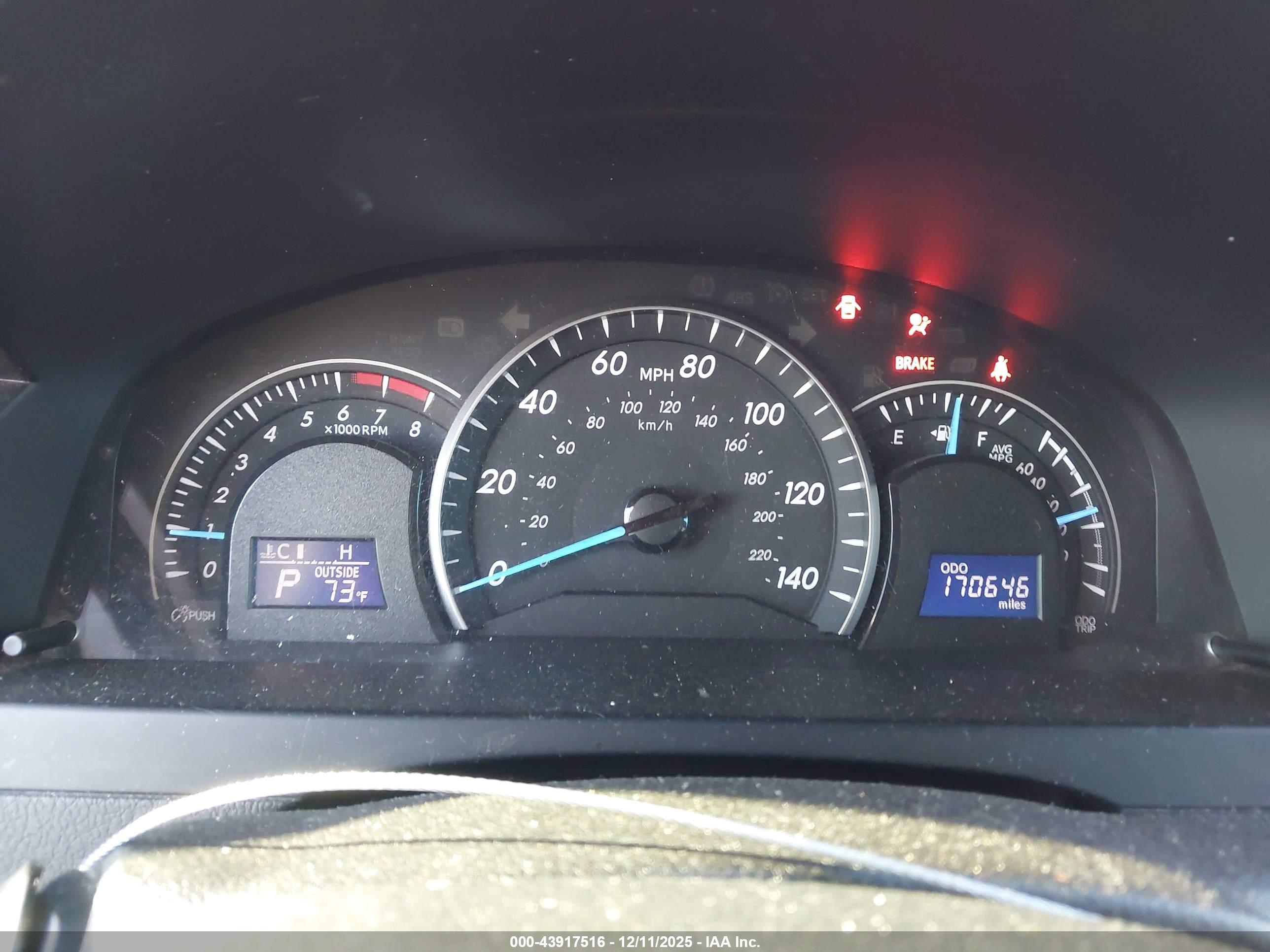 TOYOTA CAMRY image 7