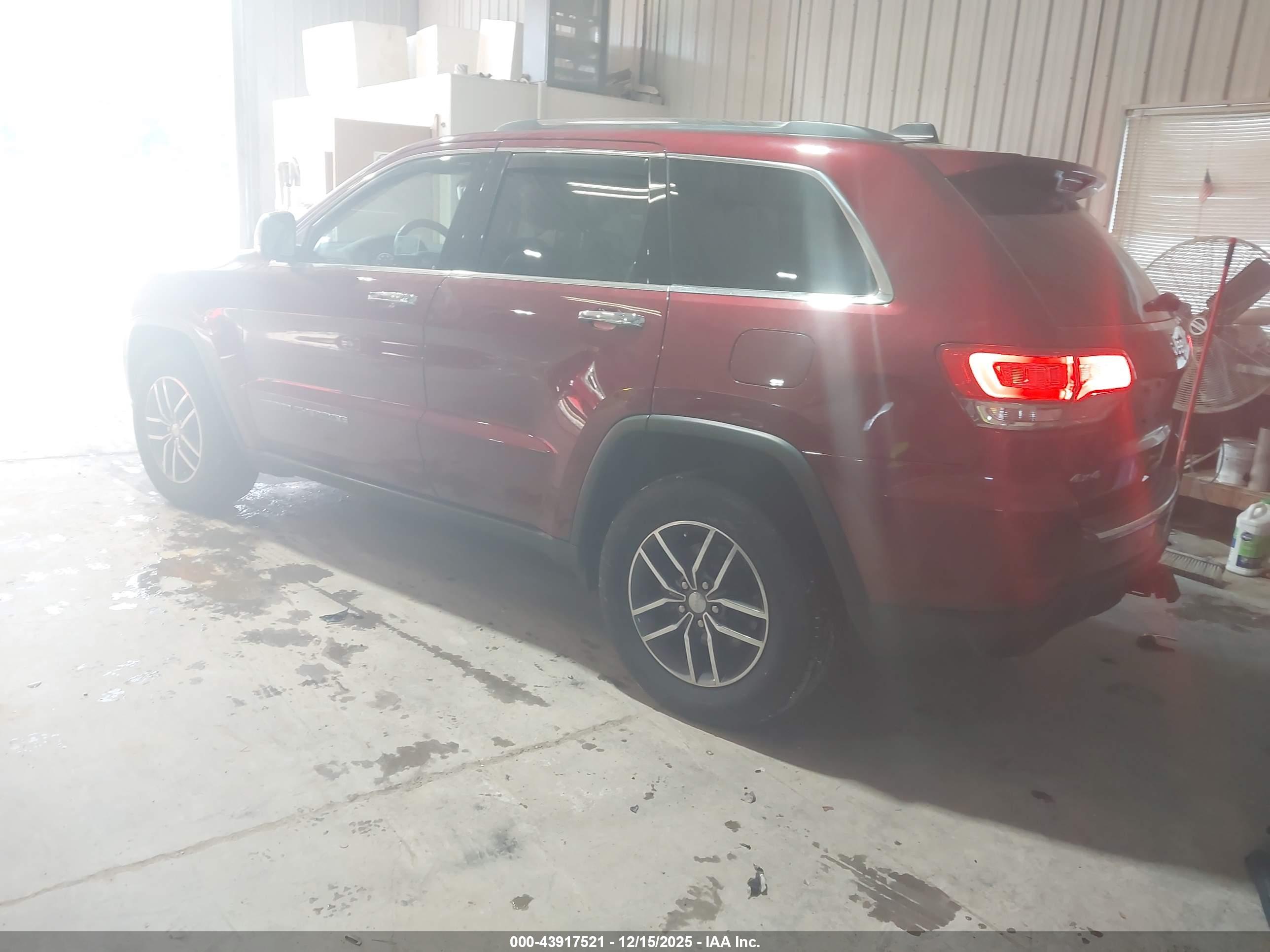 JEEP GRAND image 3