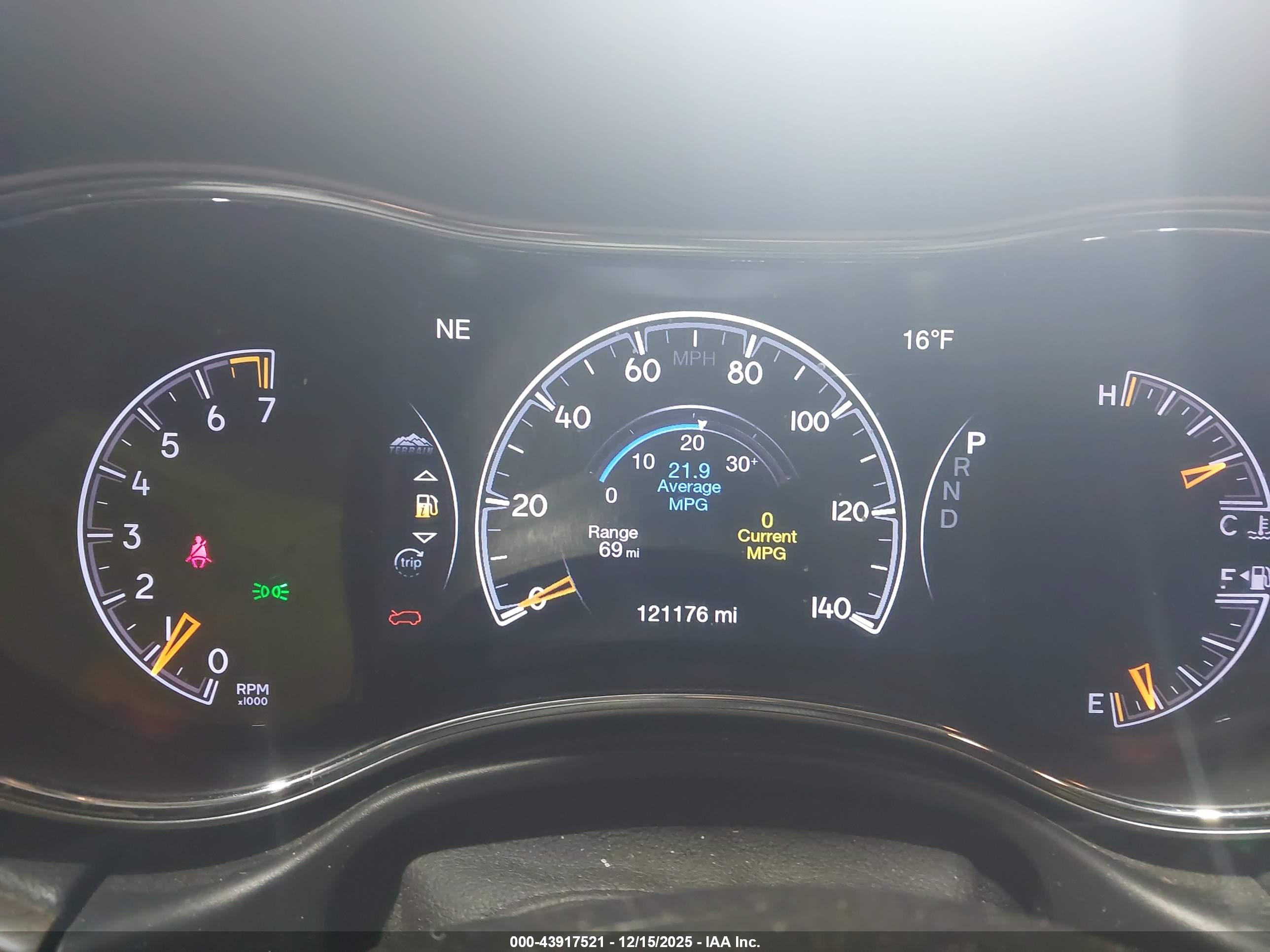 JEEP GRAND image 7