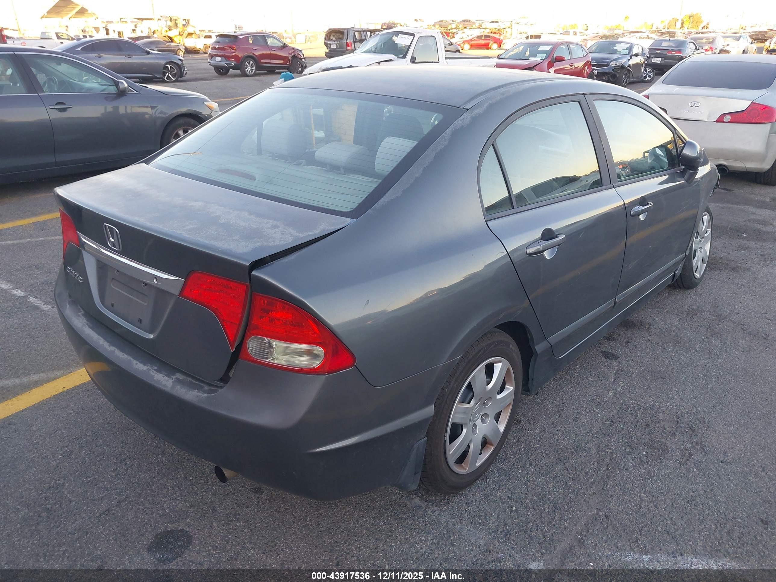 HONDA CIVIC image 4