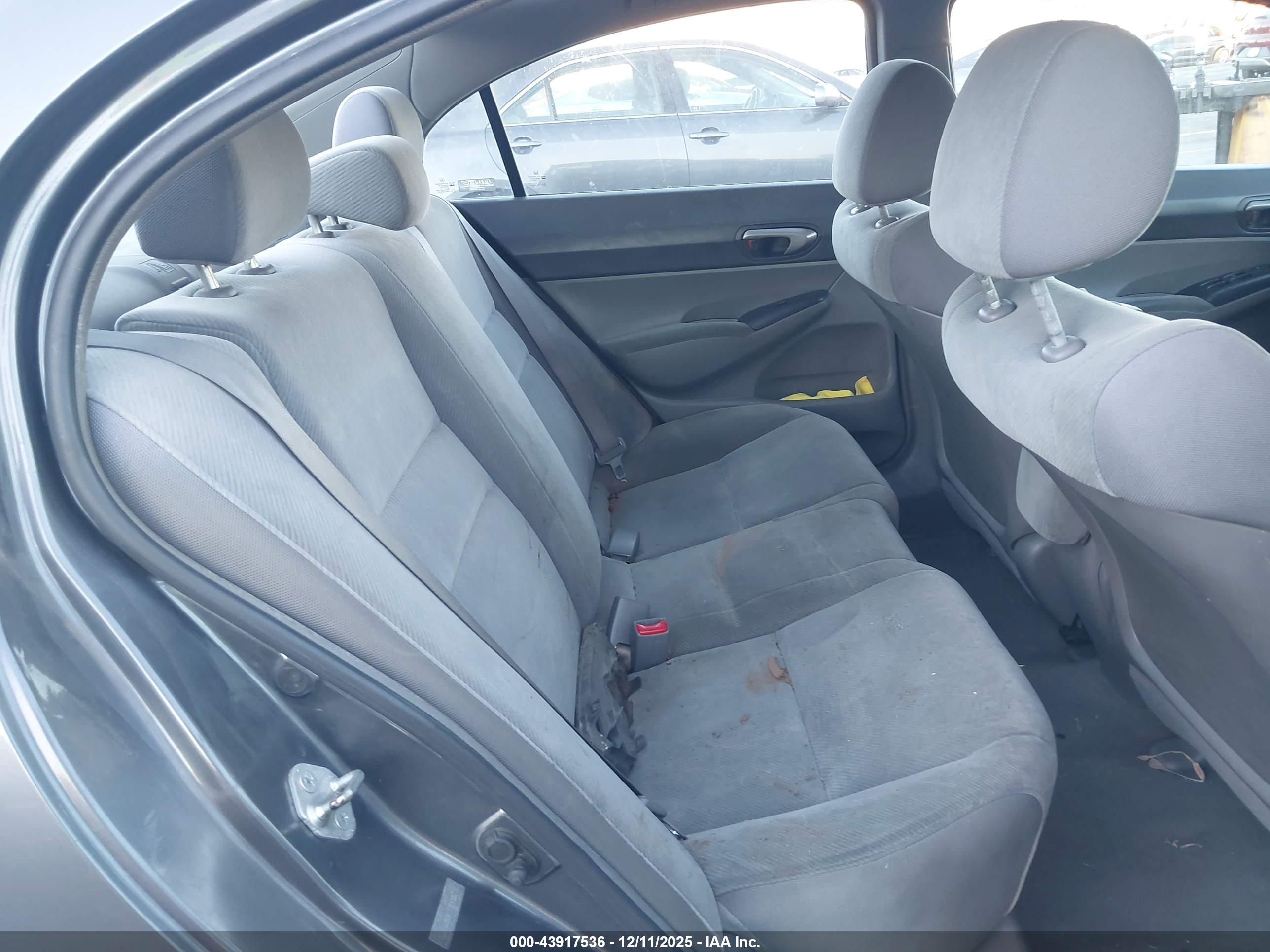 HONDA CIVIC image 8