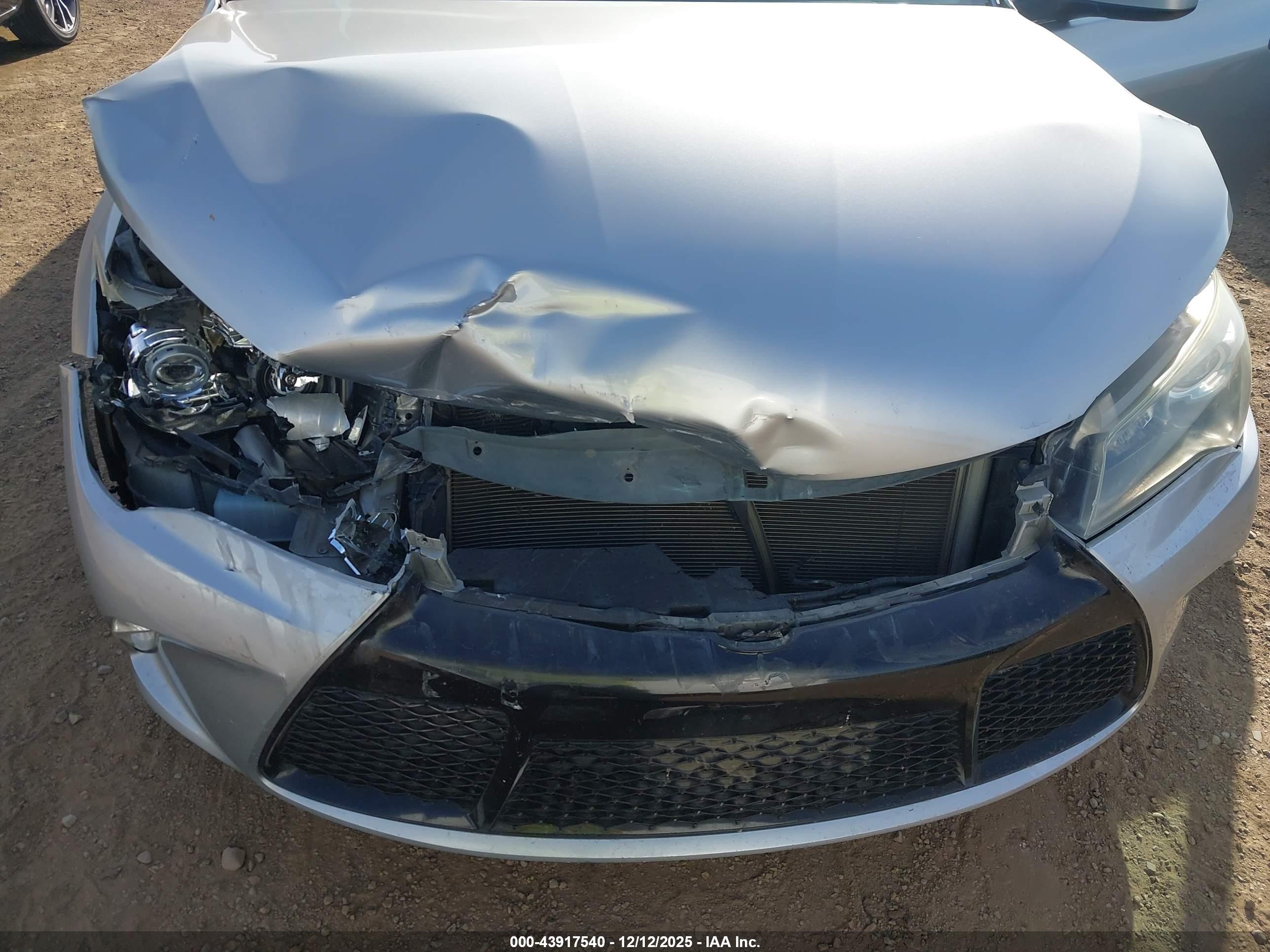 TOYOTA CAMRY image 6
