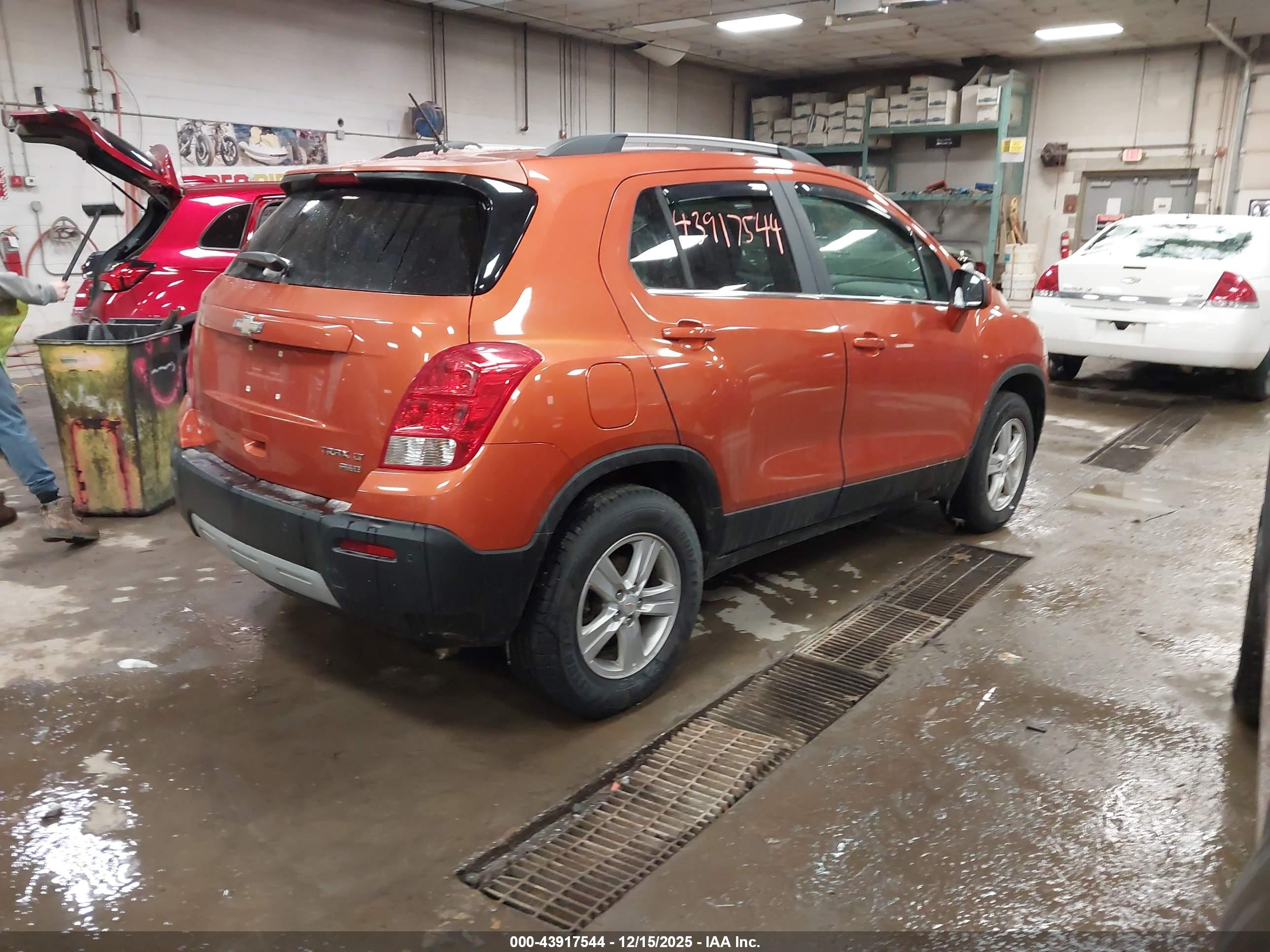 CHEVROLET TRAX image 4