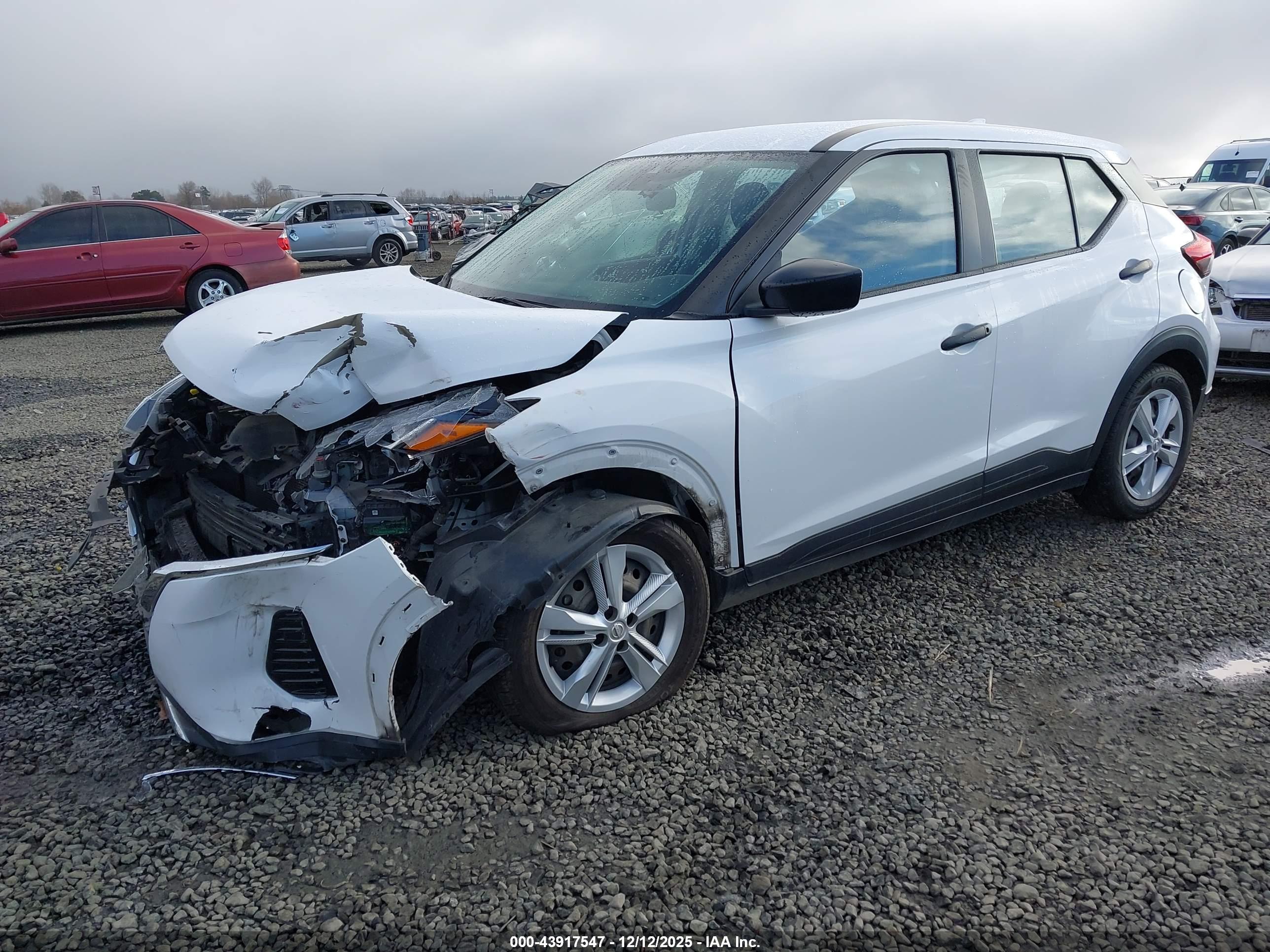 NISSAN KICKS image 2