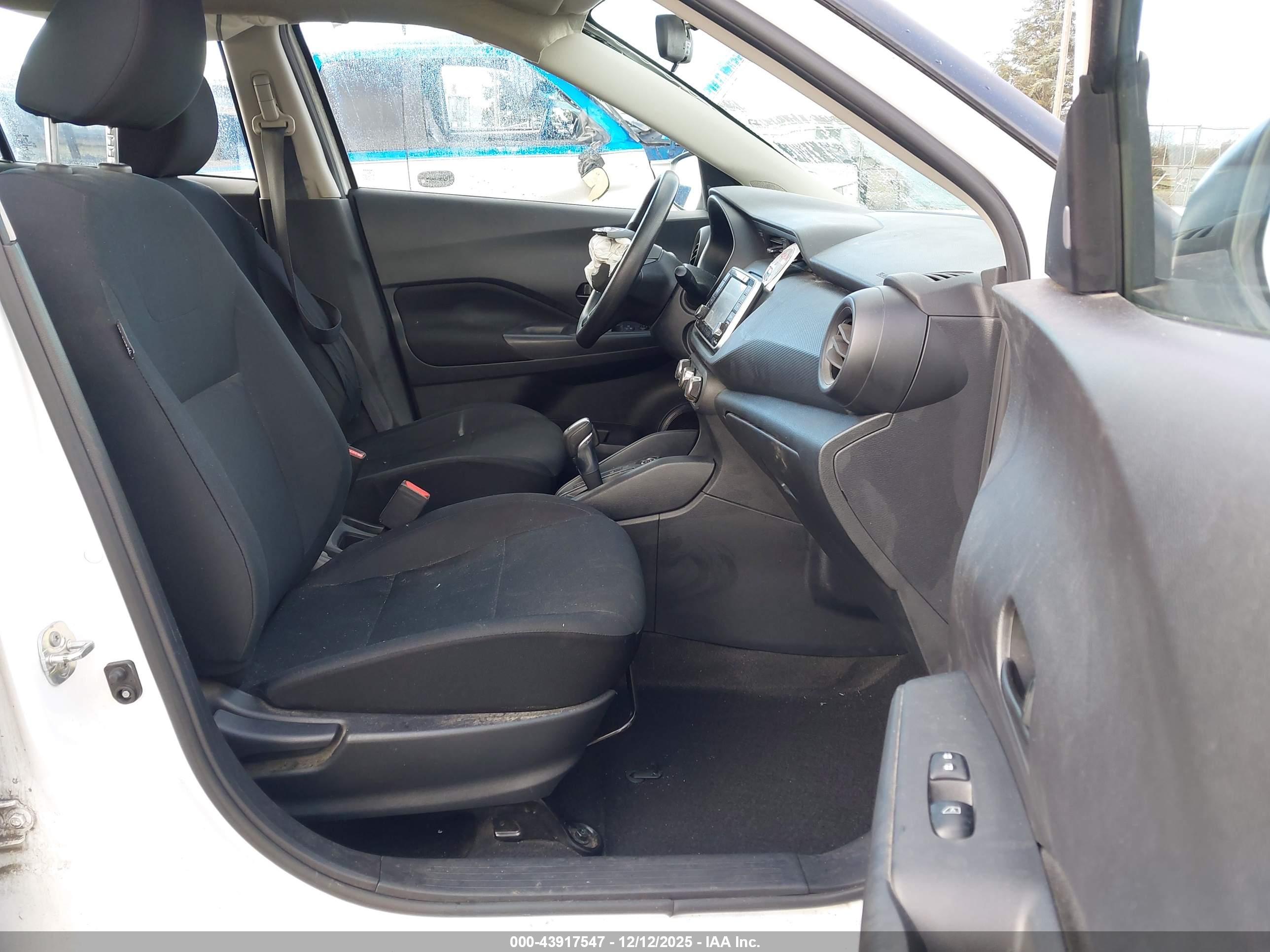 NISSAN KICKS image 5