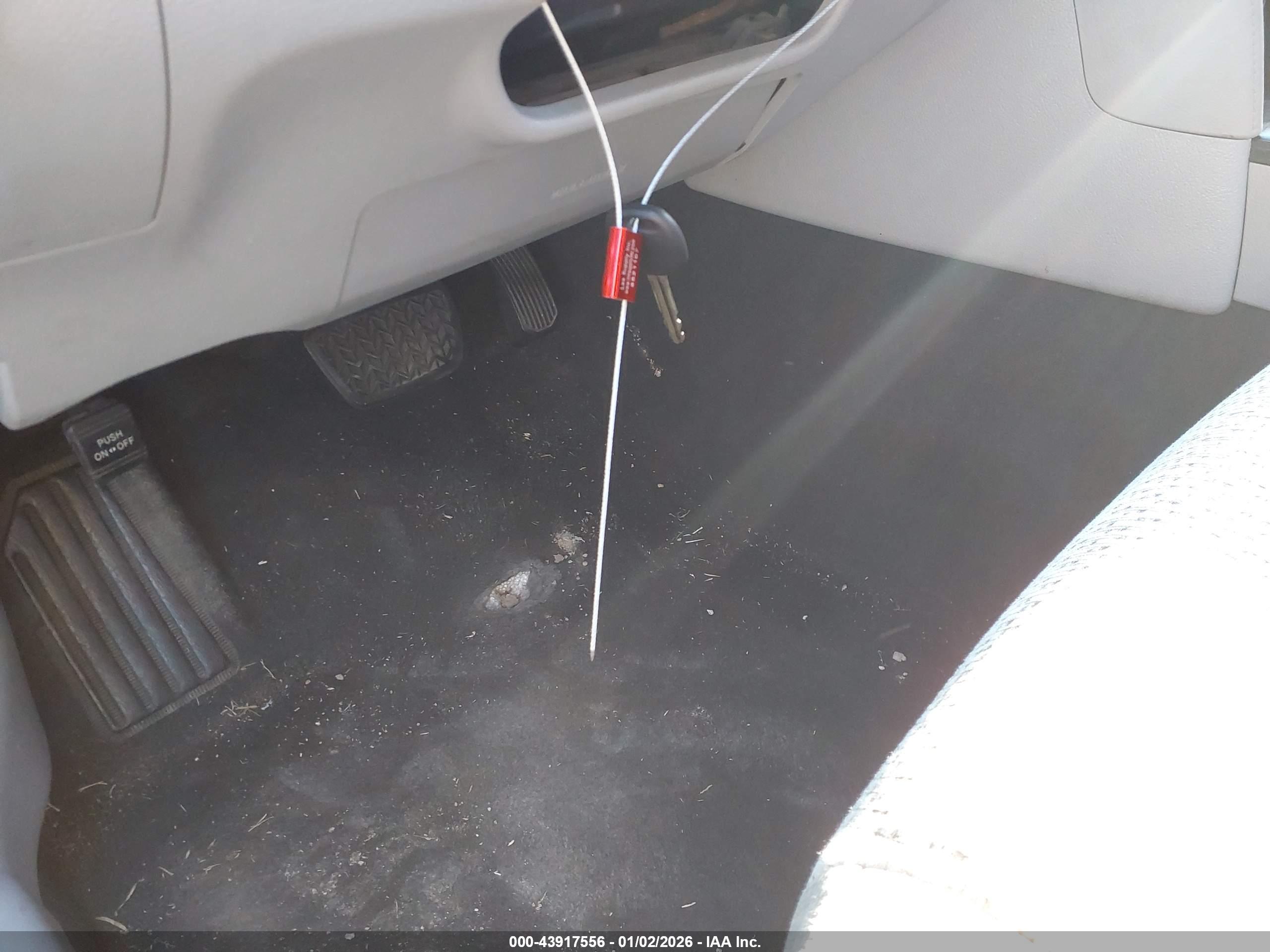 TOYOTA CAMRY image 11
