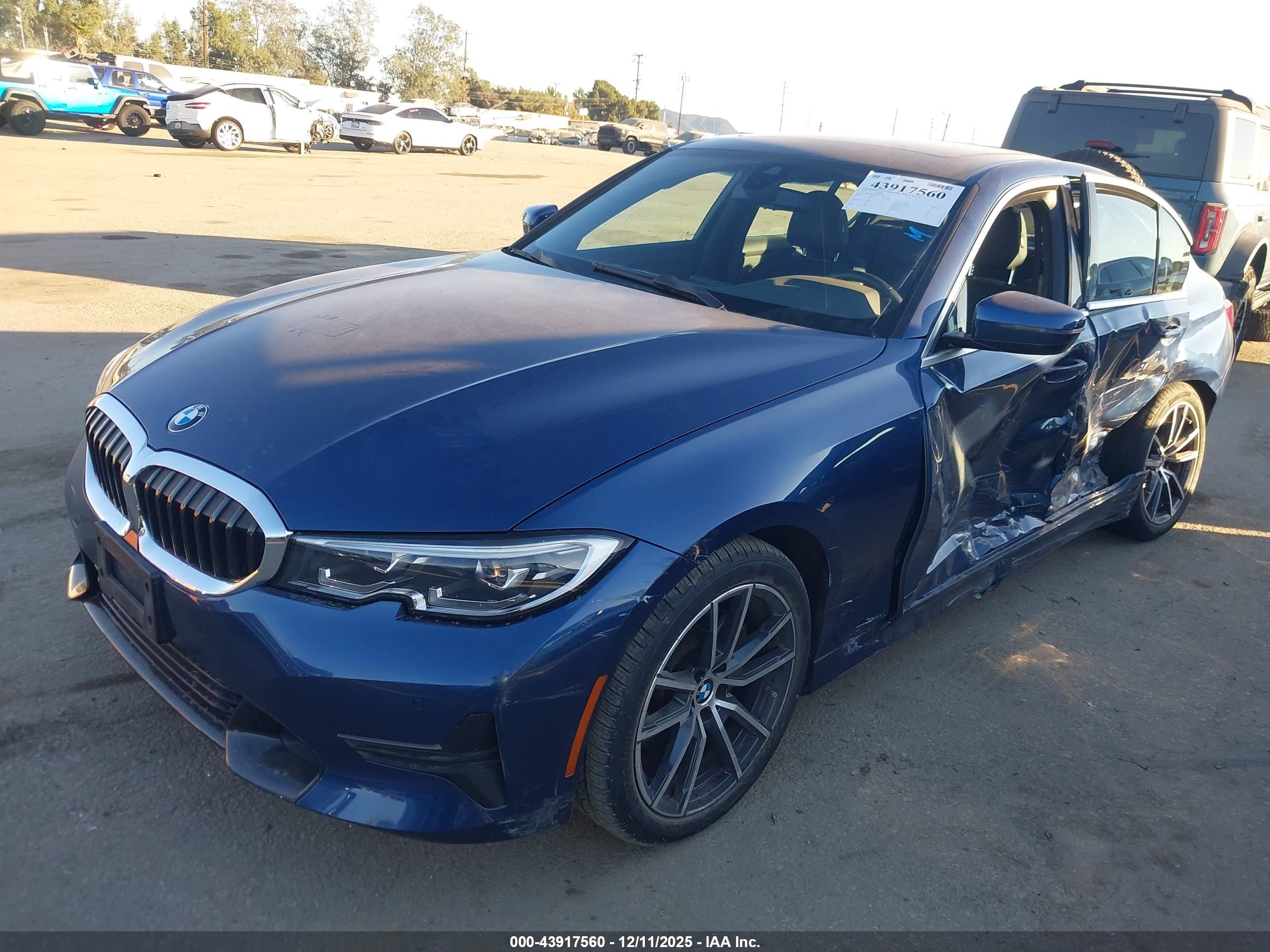 BMW 330I image 2