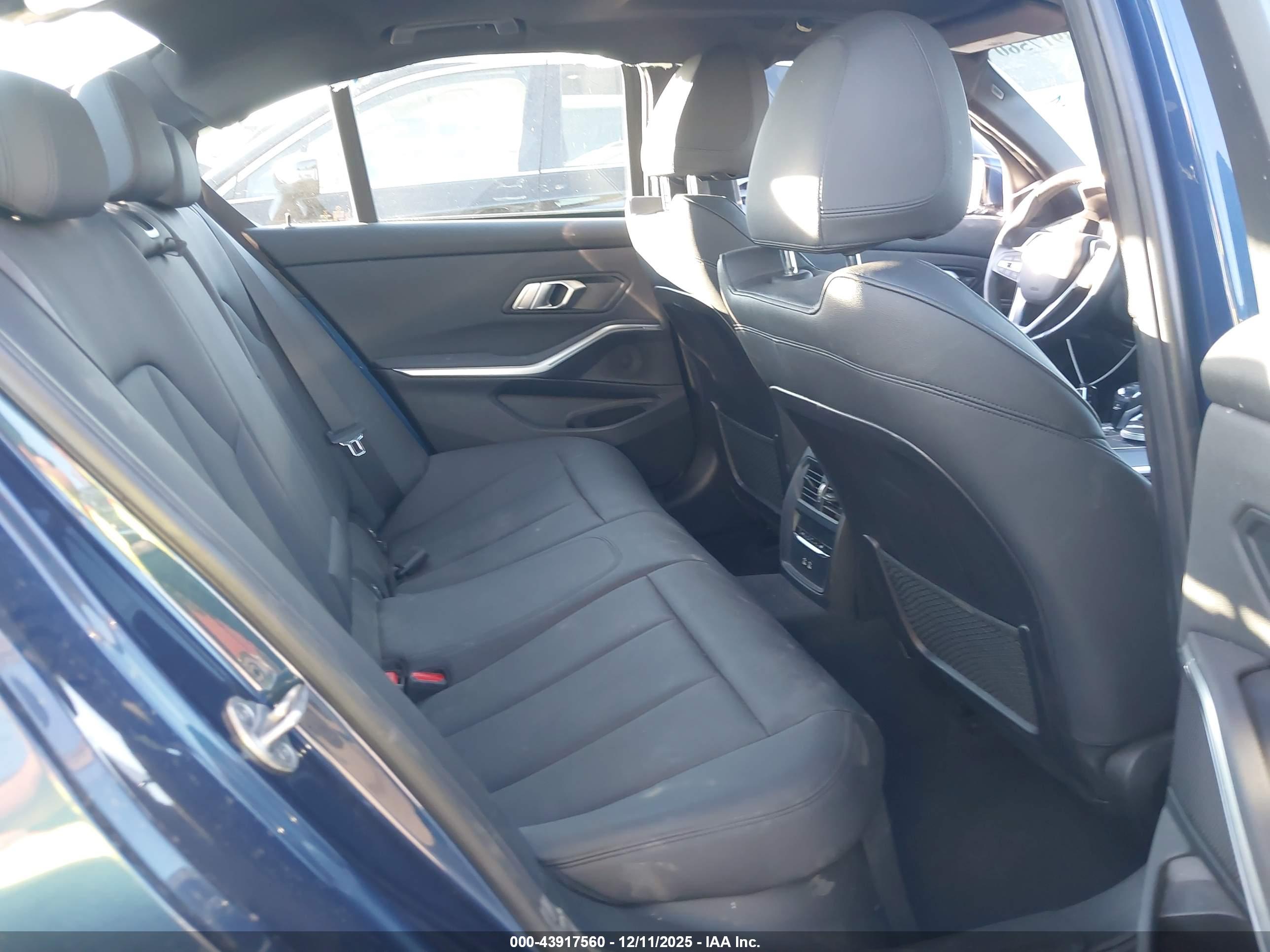 BMW 330I image 8