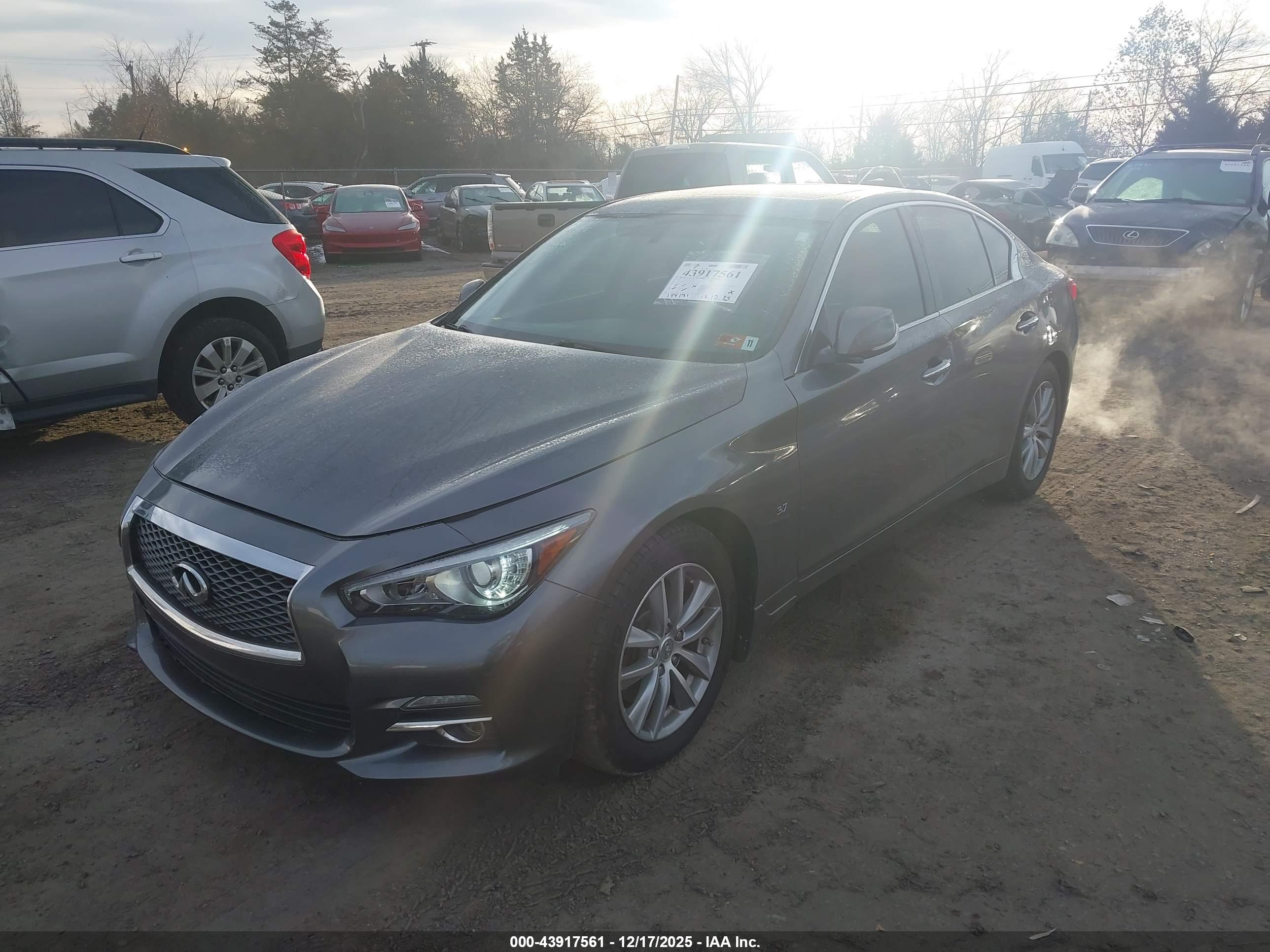 INFINITI Q50 image 2