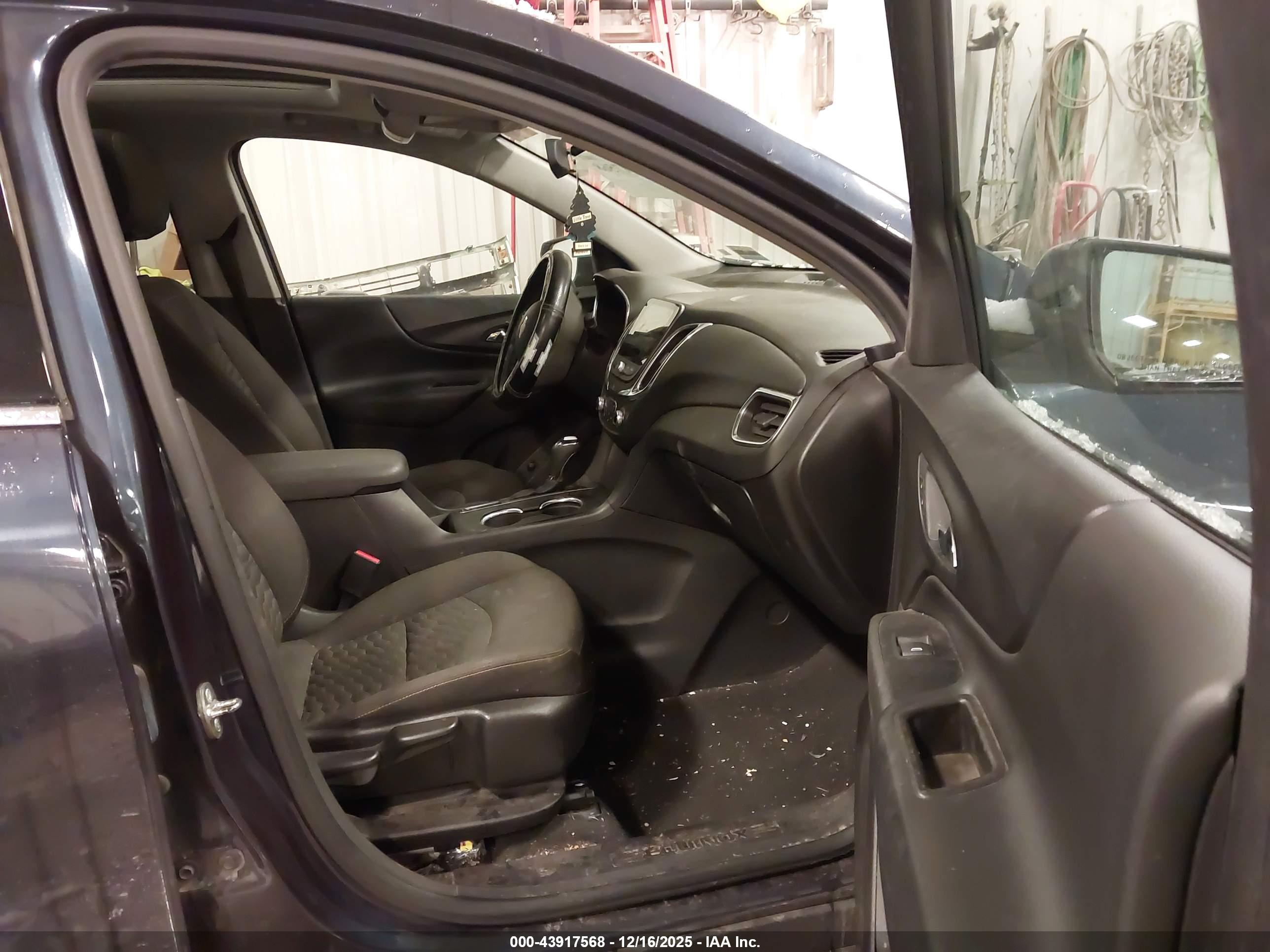 CHEVROLET EQUINOX image 5