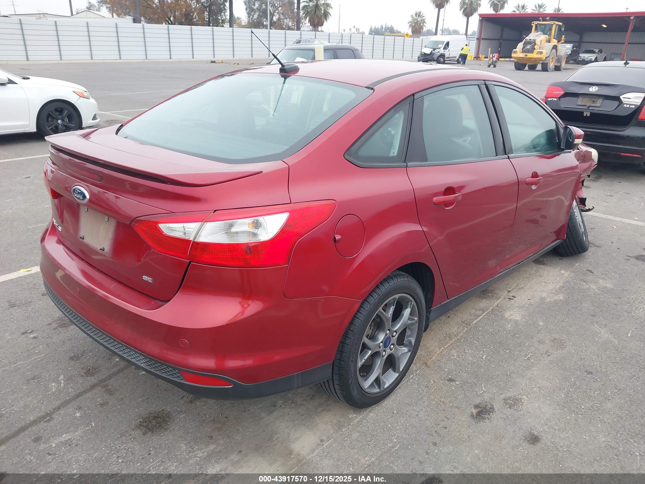 FORD FOCUS image 4