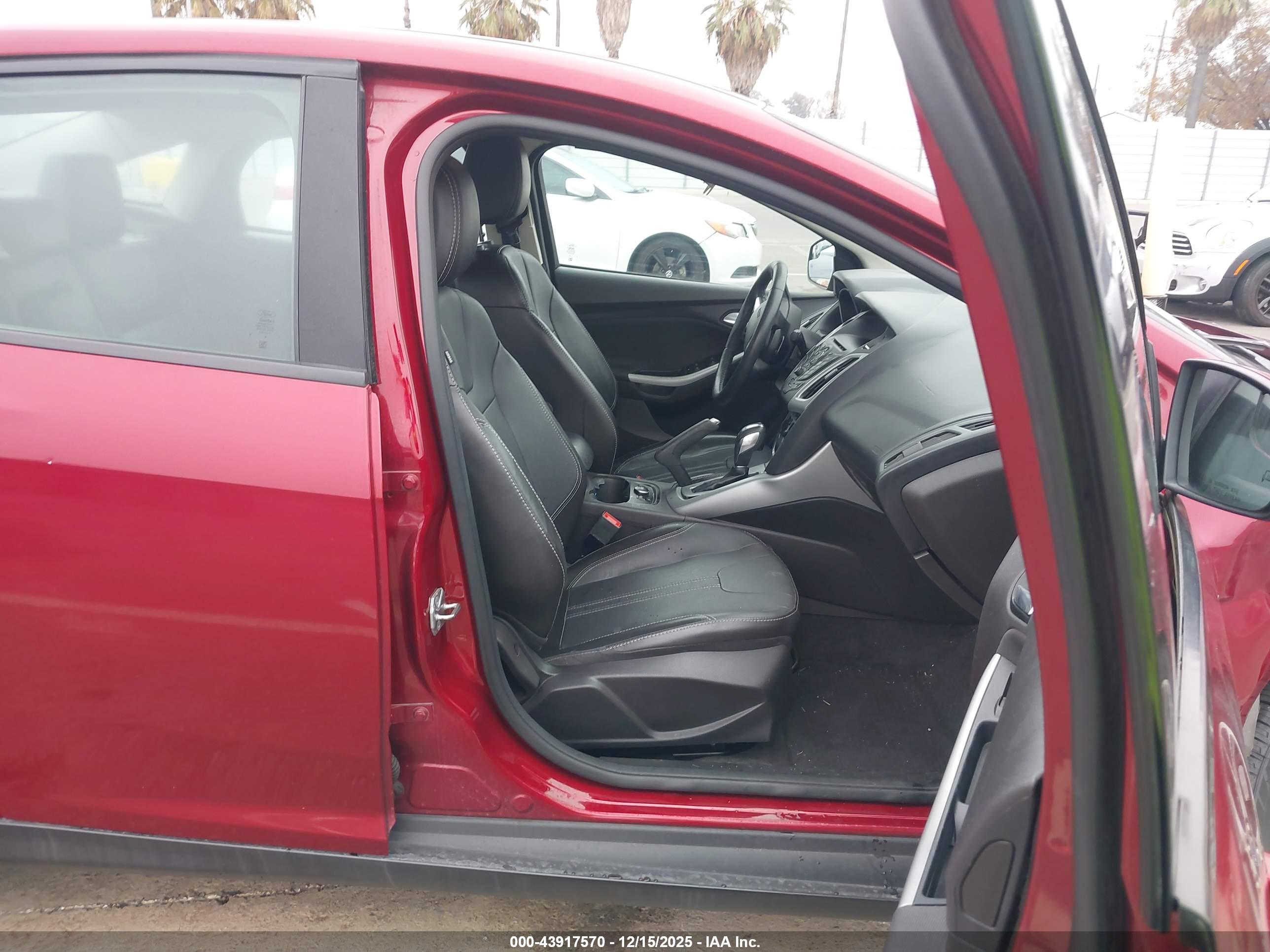 FORD FOCUS image 5