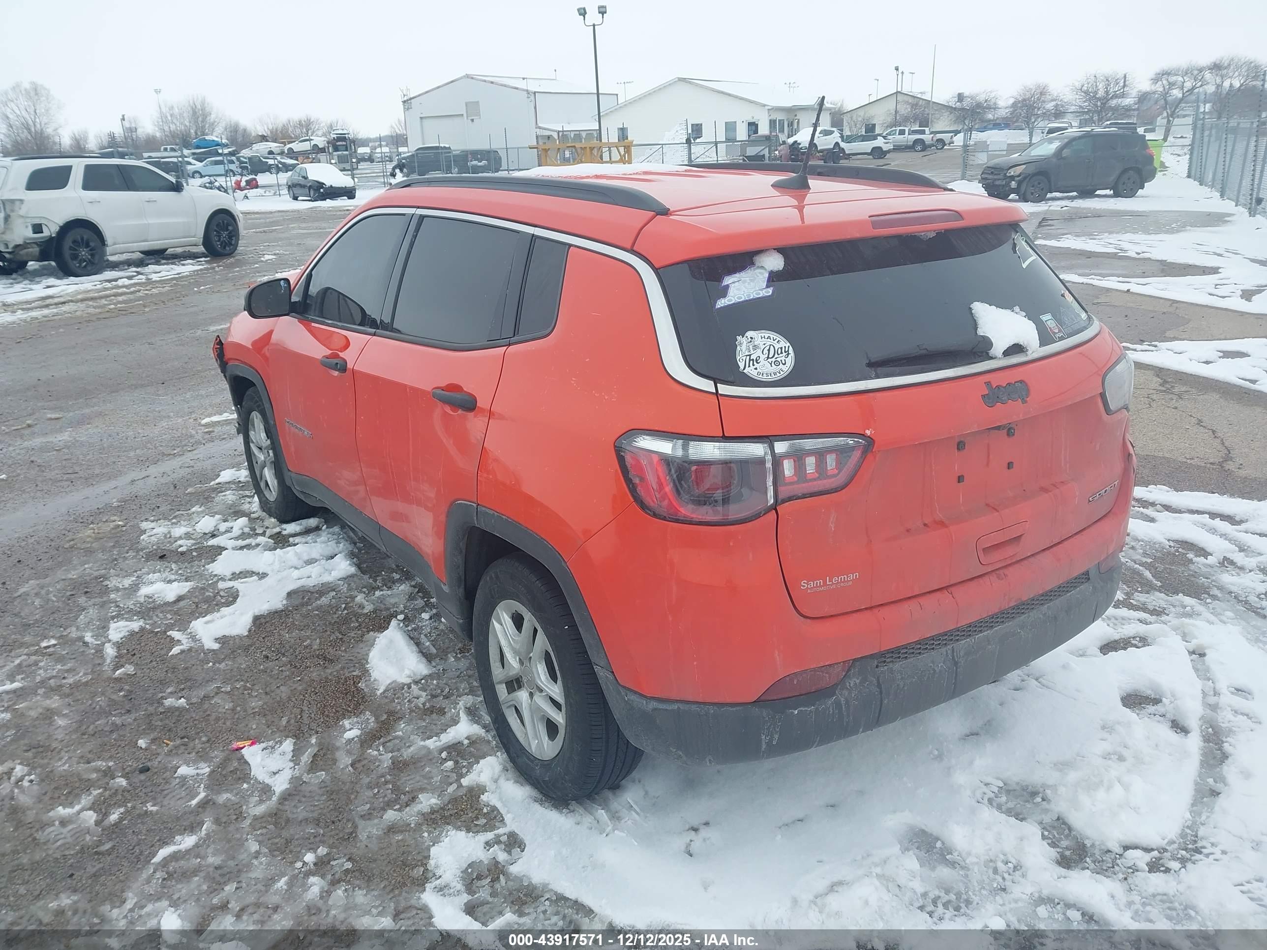 JEEP COMPASS image 3
