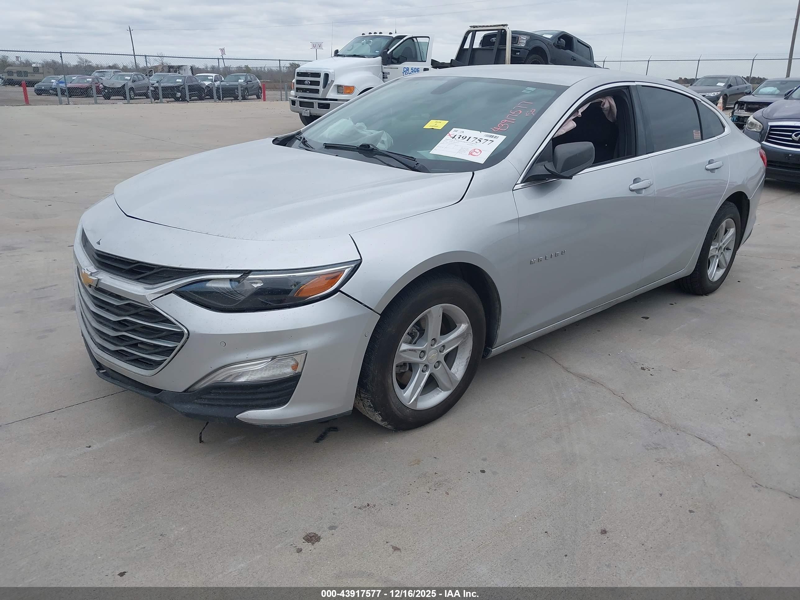 CHEVROLET MALIBU image 2