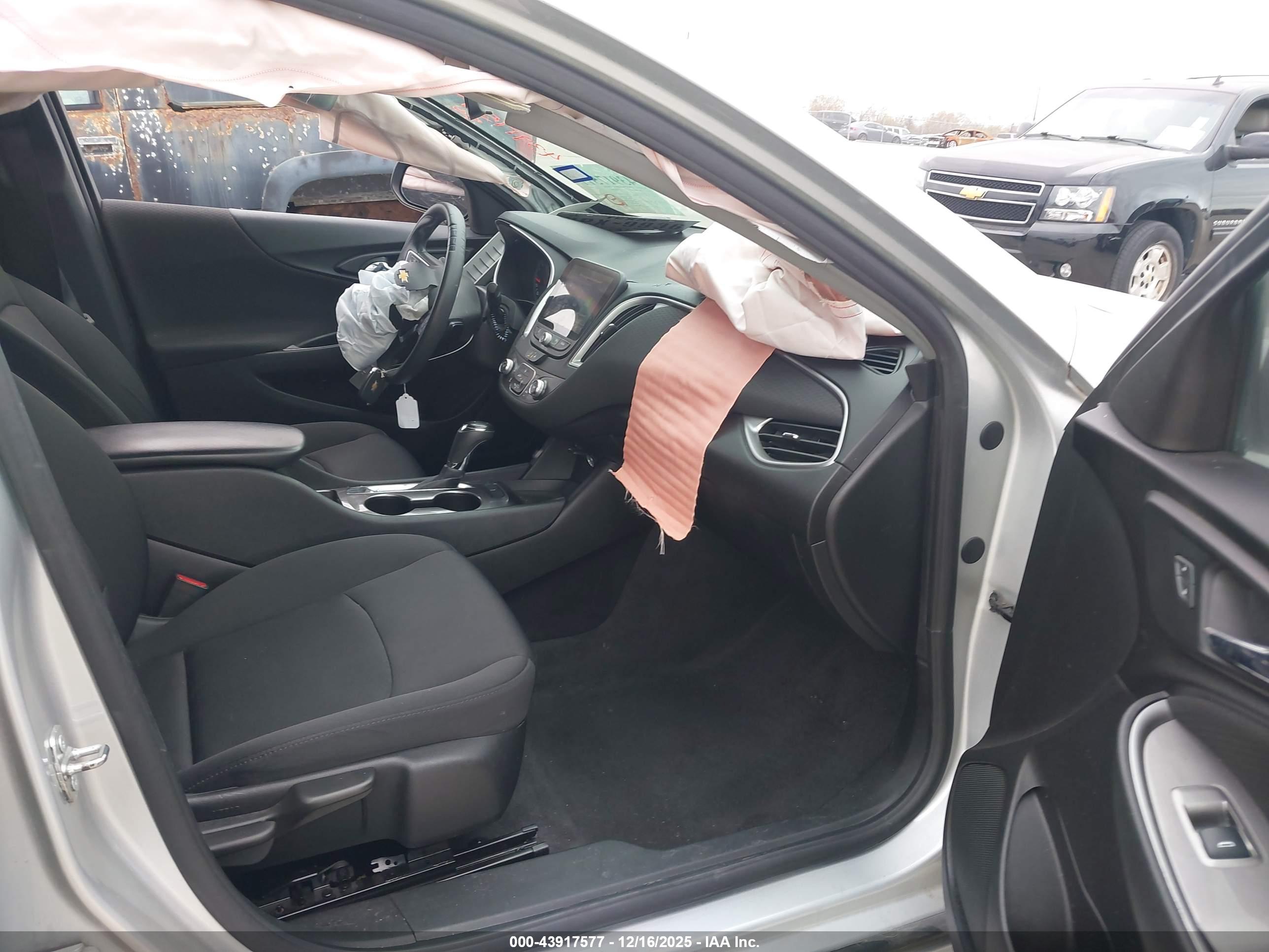 CHEVROLET MALIBU image 5