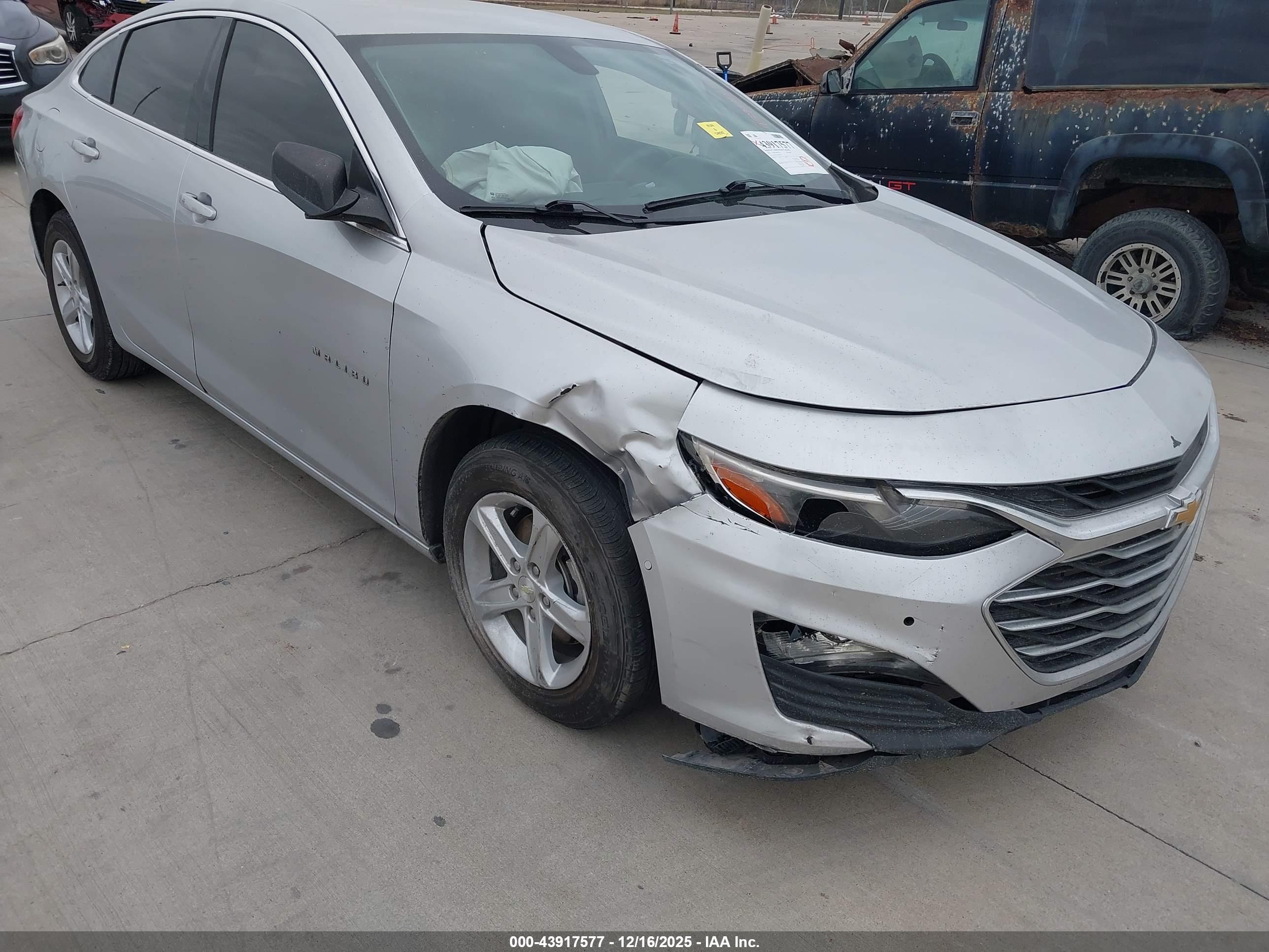 CHEVROLET MALIBU image 6