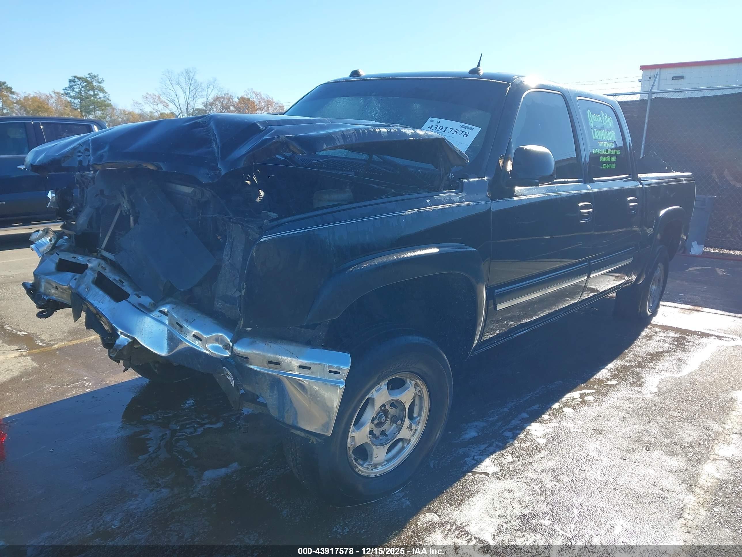 CHEVROLET SILVERADO image 2