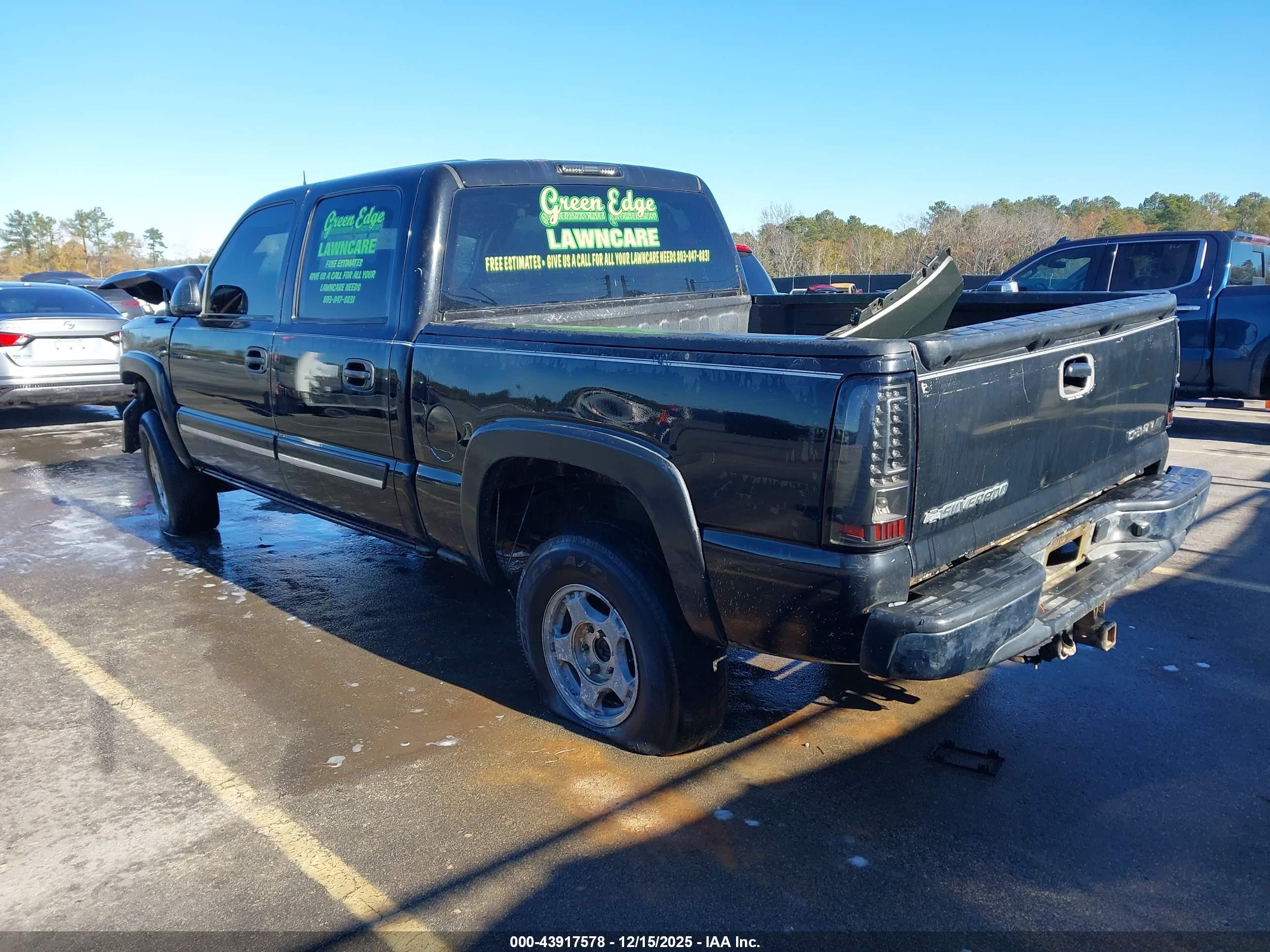 CHEVROLET SILVERADO image 3
