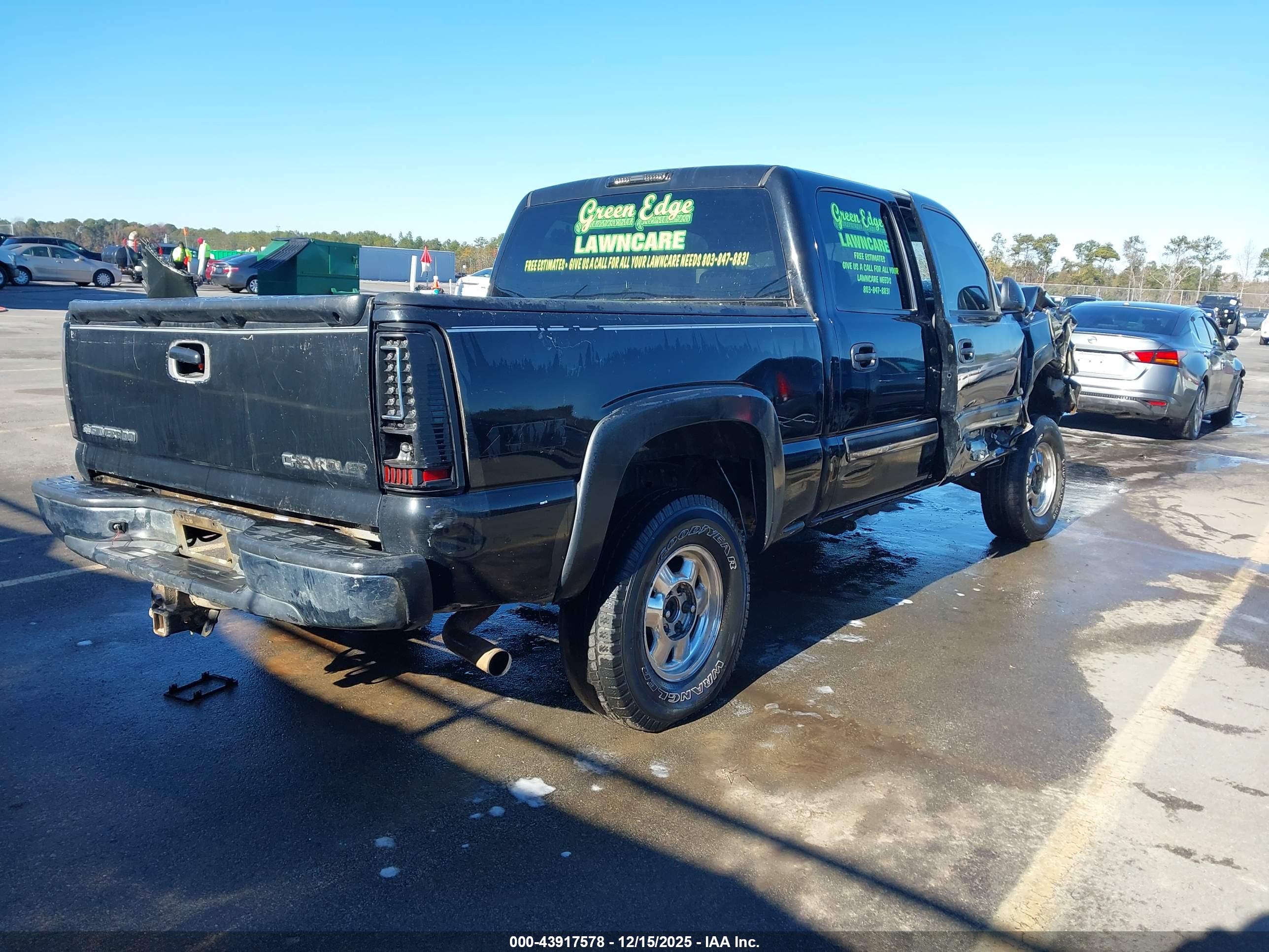 CHEVROLET SILVERADO image 4