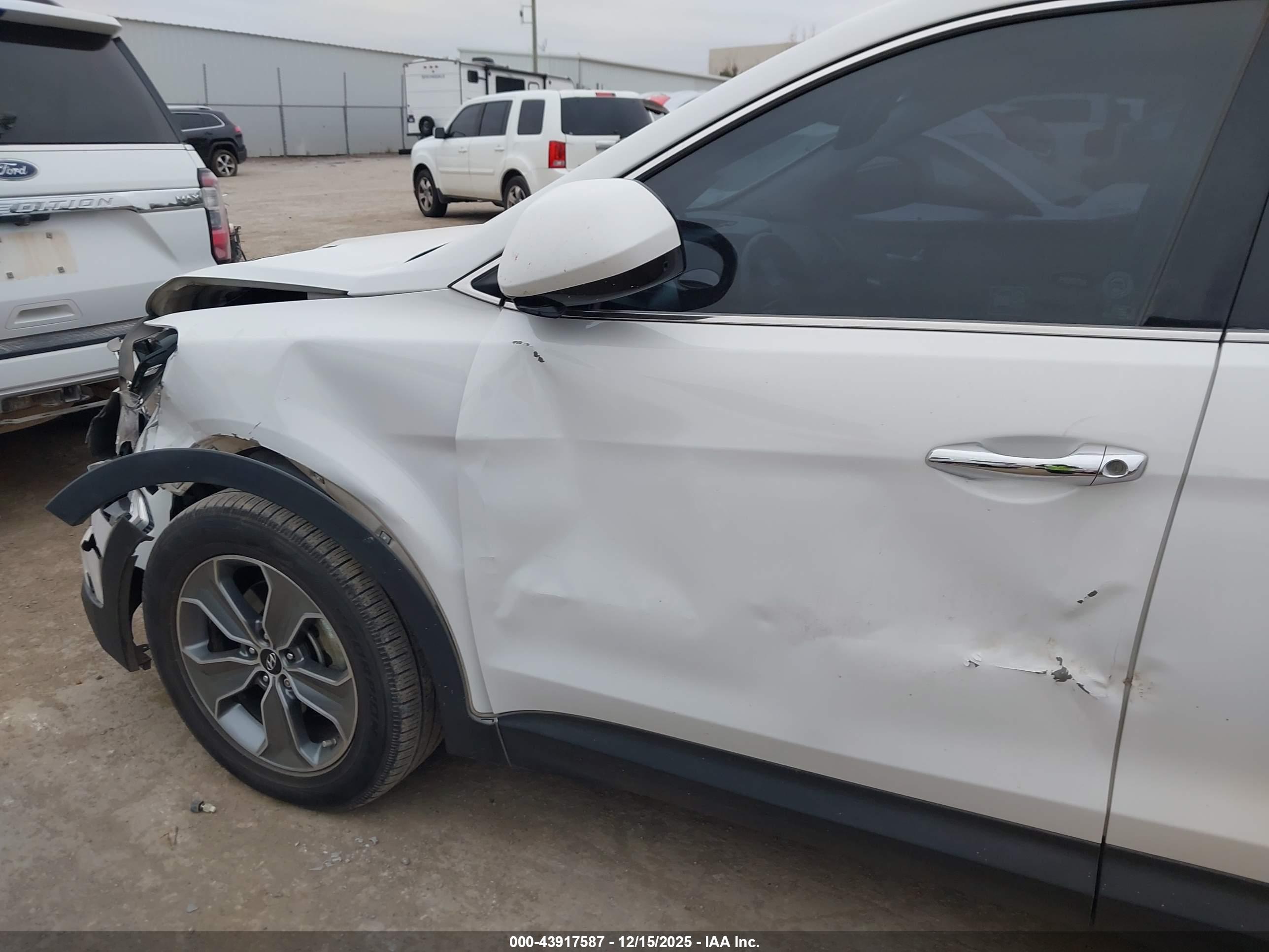 HYUNDAI SANTA image 6