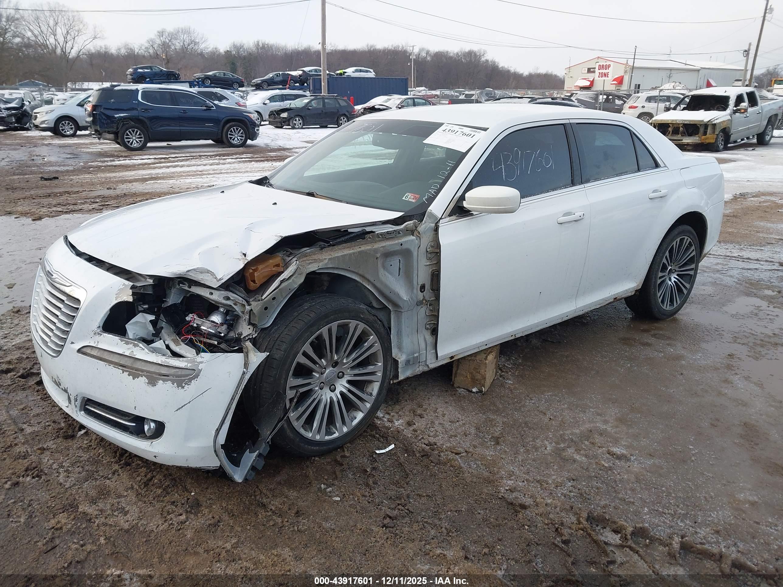 CHRYSLER 300 image 2
