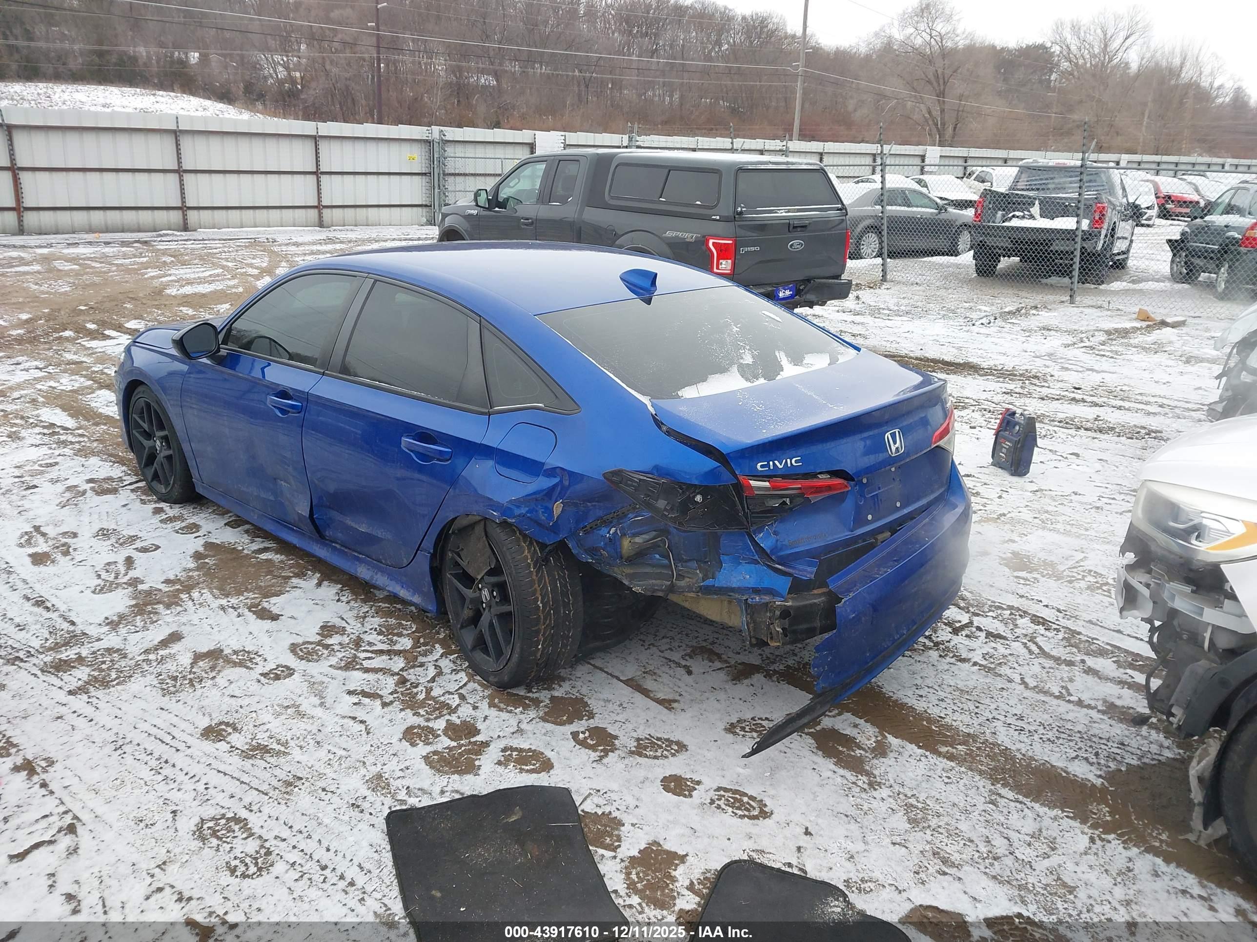 HONDA CIVIC image 3
