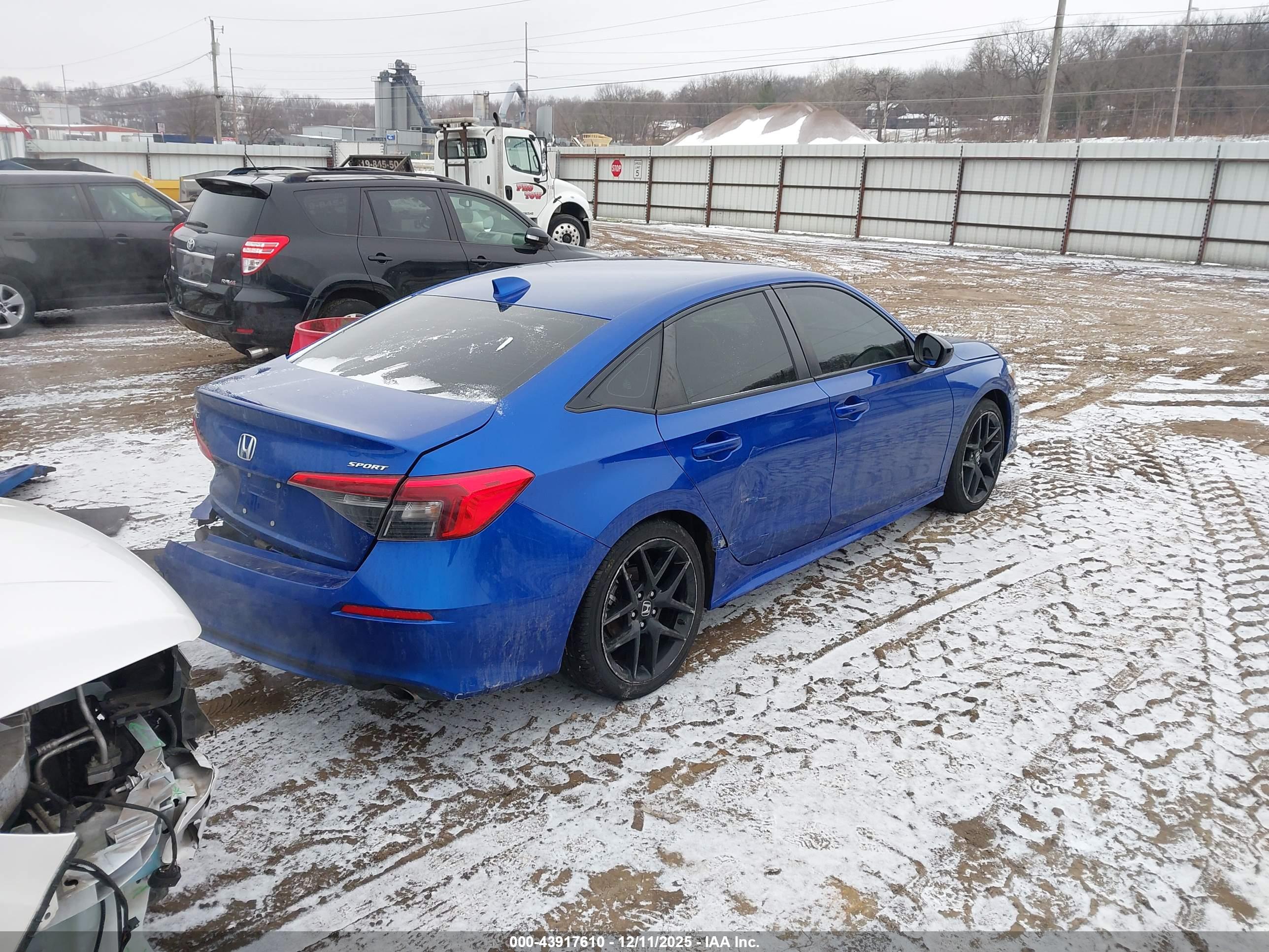 HONDA CIVIC image 4
