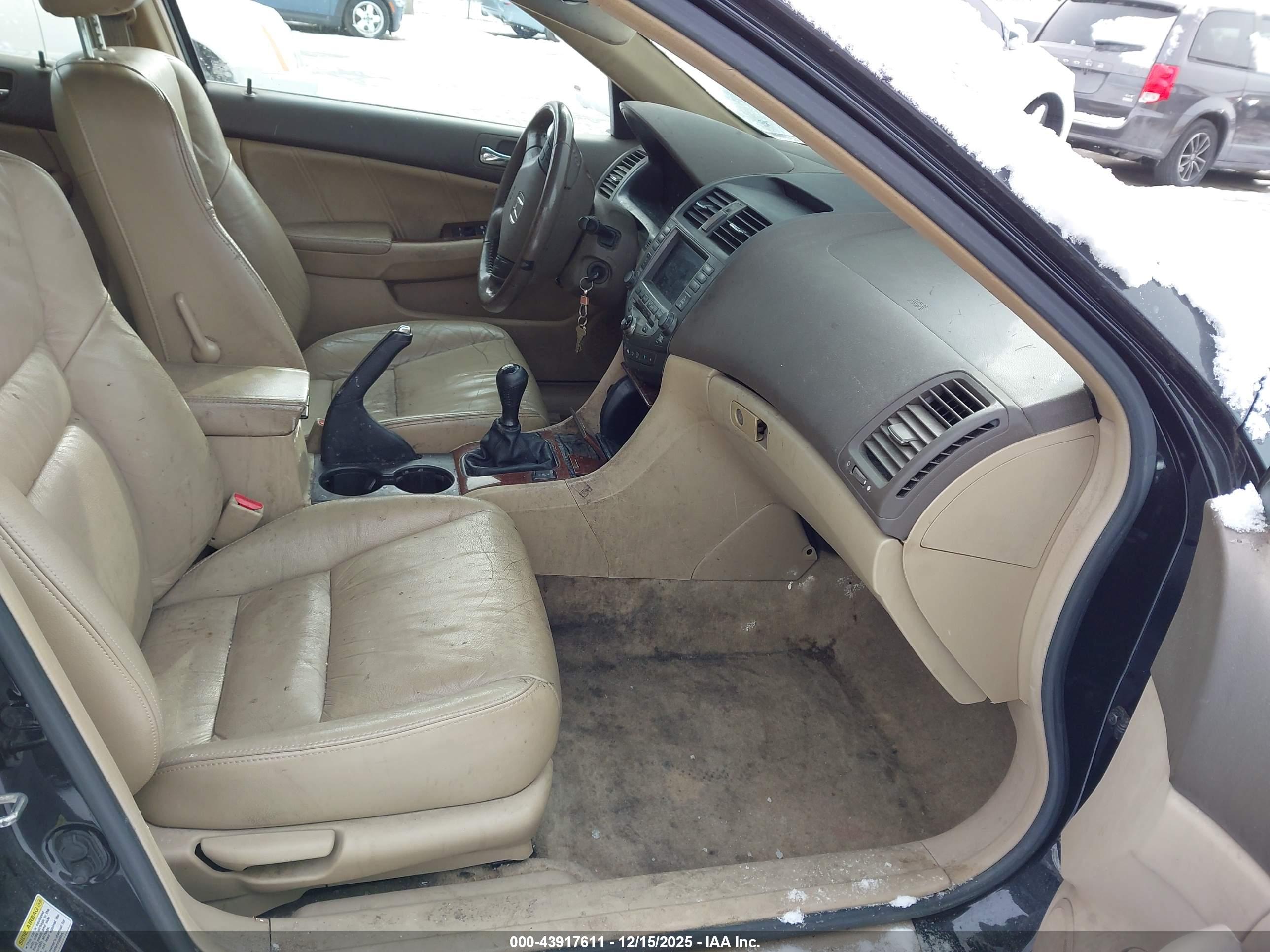 HONDA ACCORD image 5