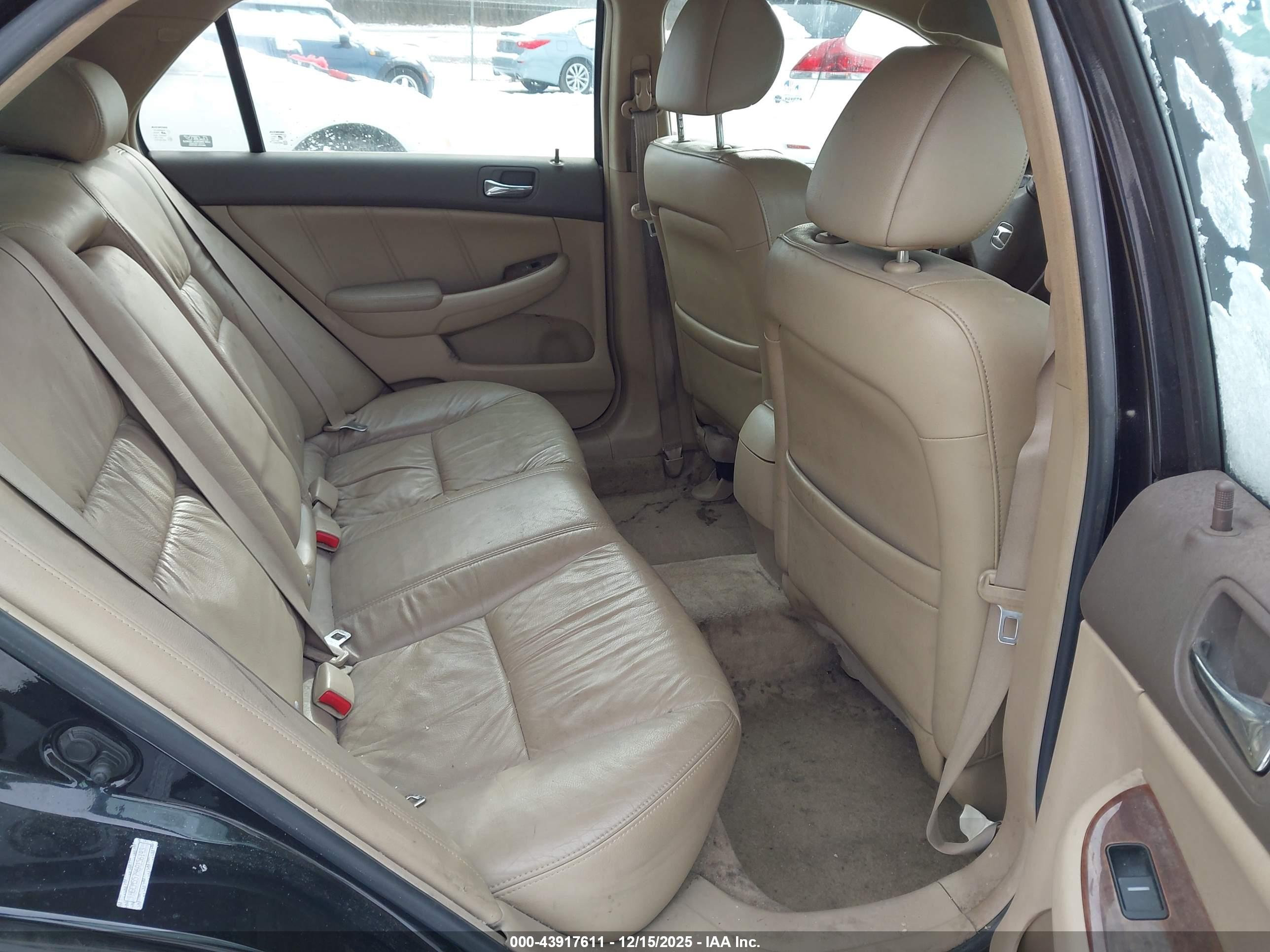 HONDA ACCORD image 8
