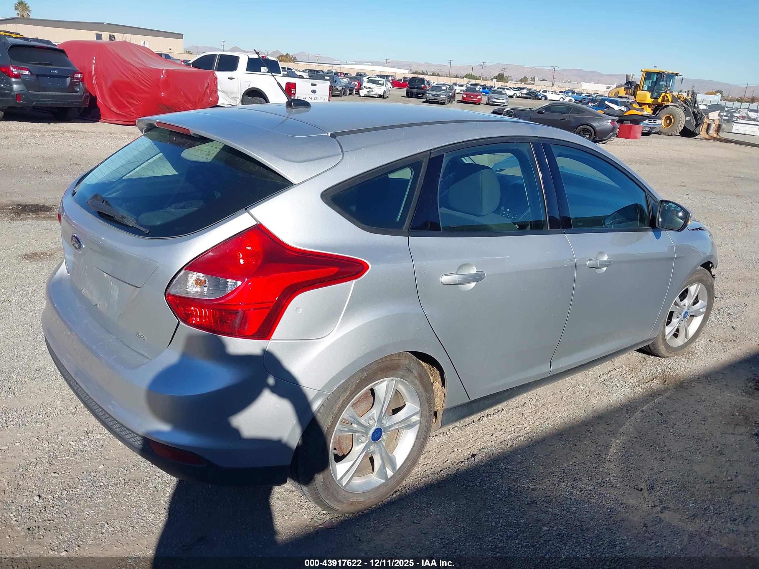 FORD FOCUS image 4