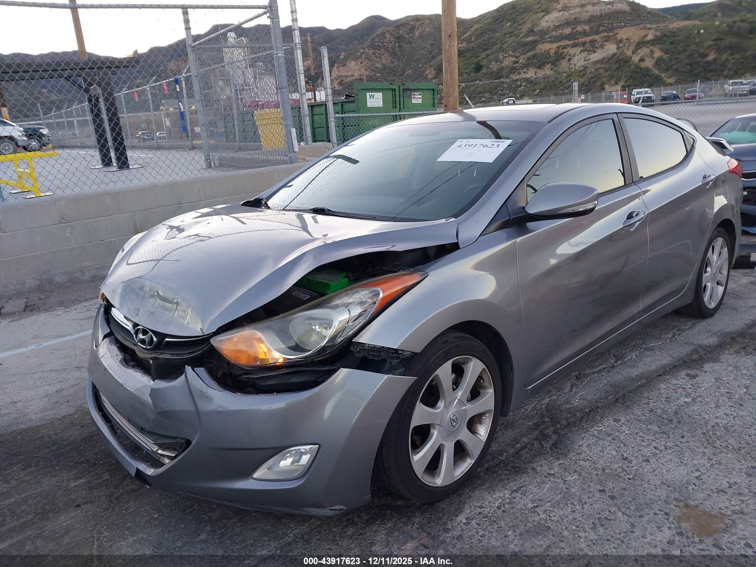 HYUNDAI ELANTRA image 2