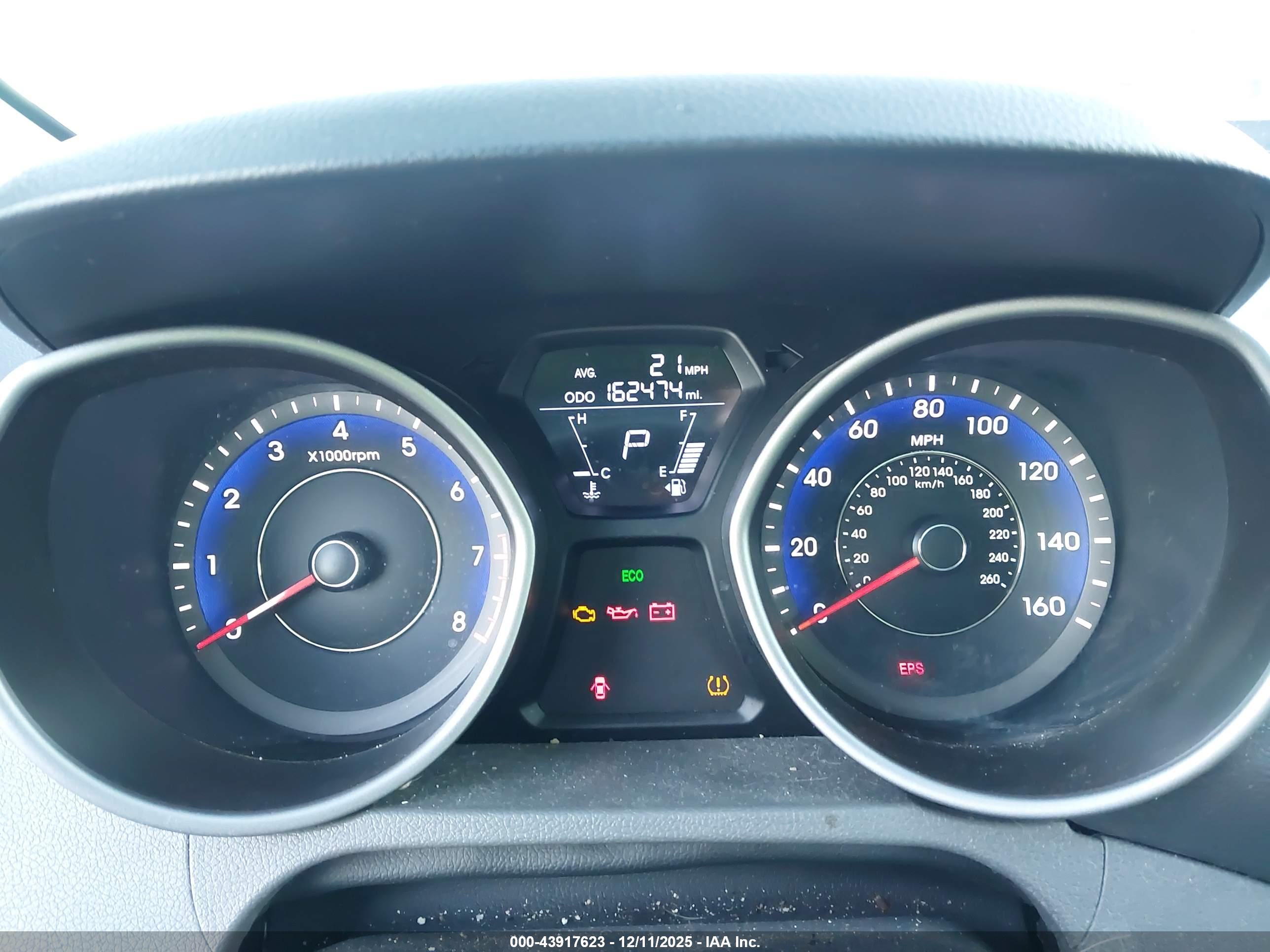 HYUNDAI ELANTRA image 7