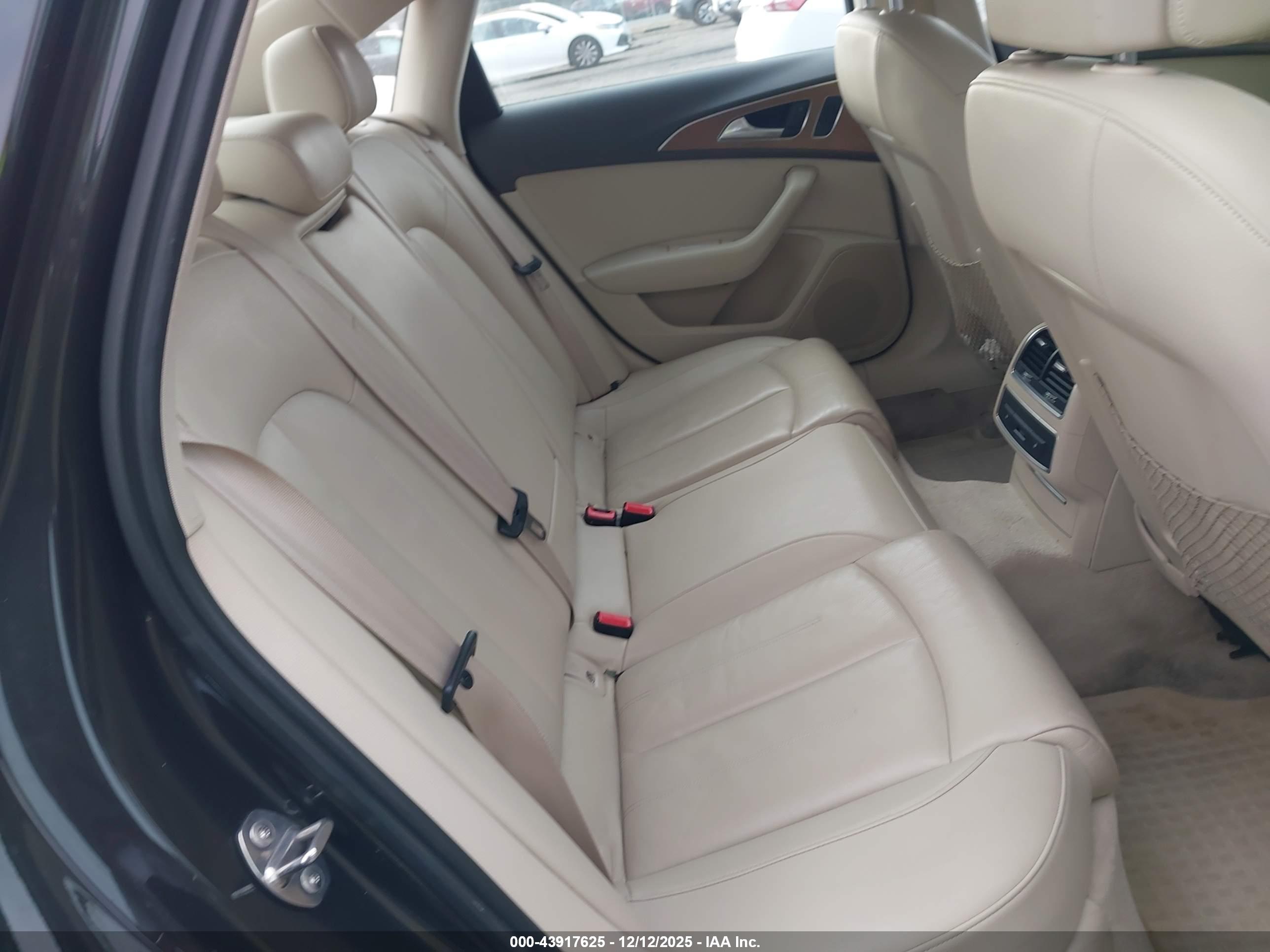 AUDI A6 image 8