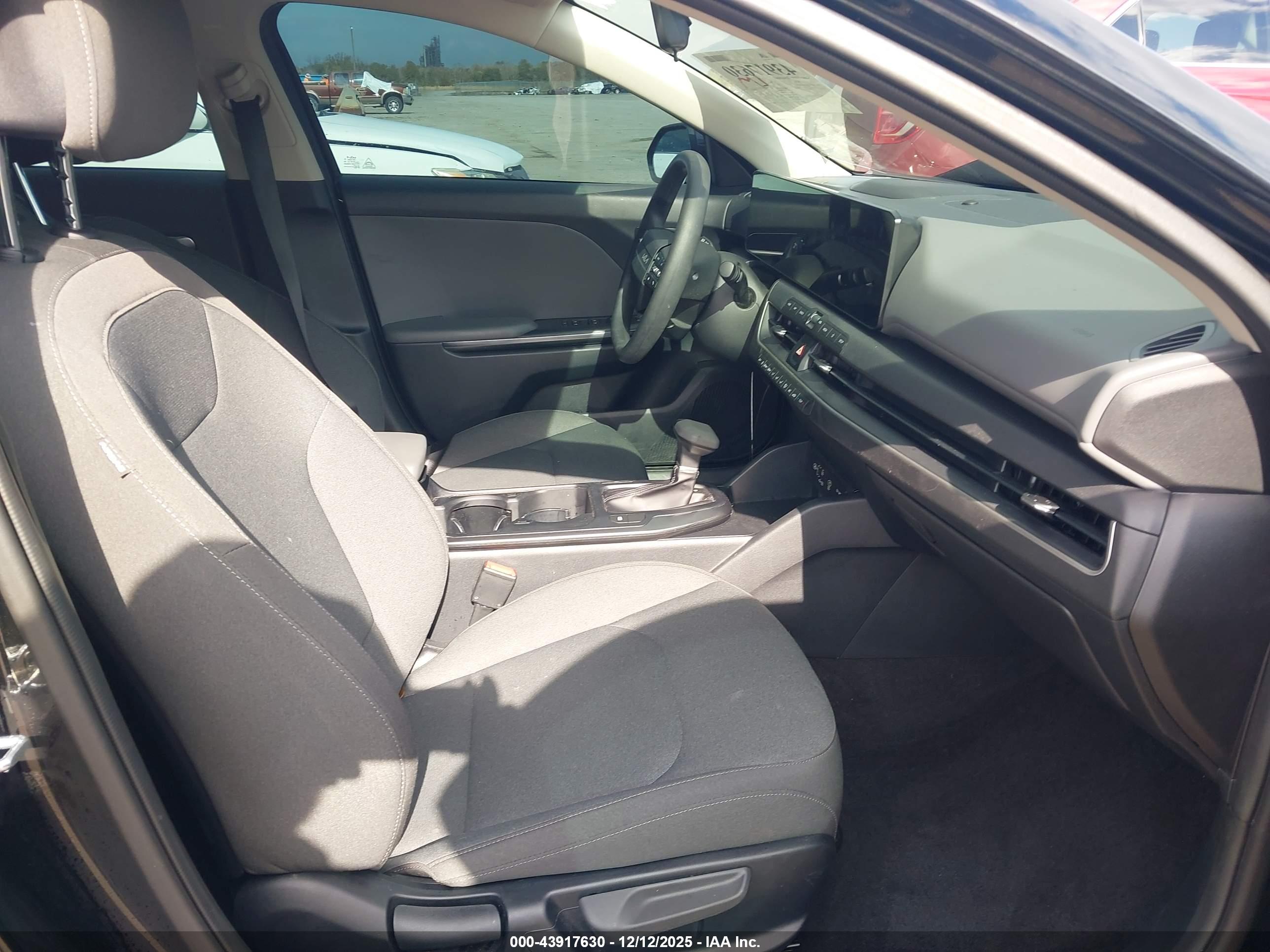 KIA K4 image 5