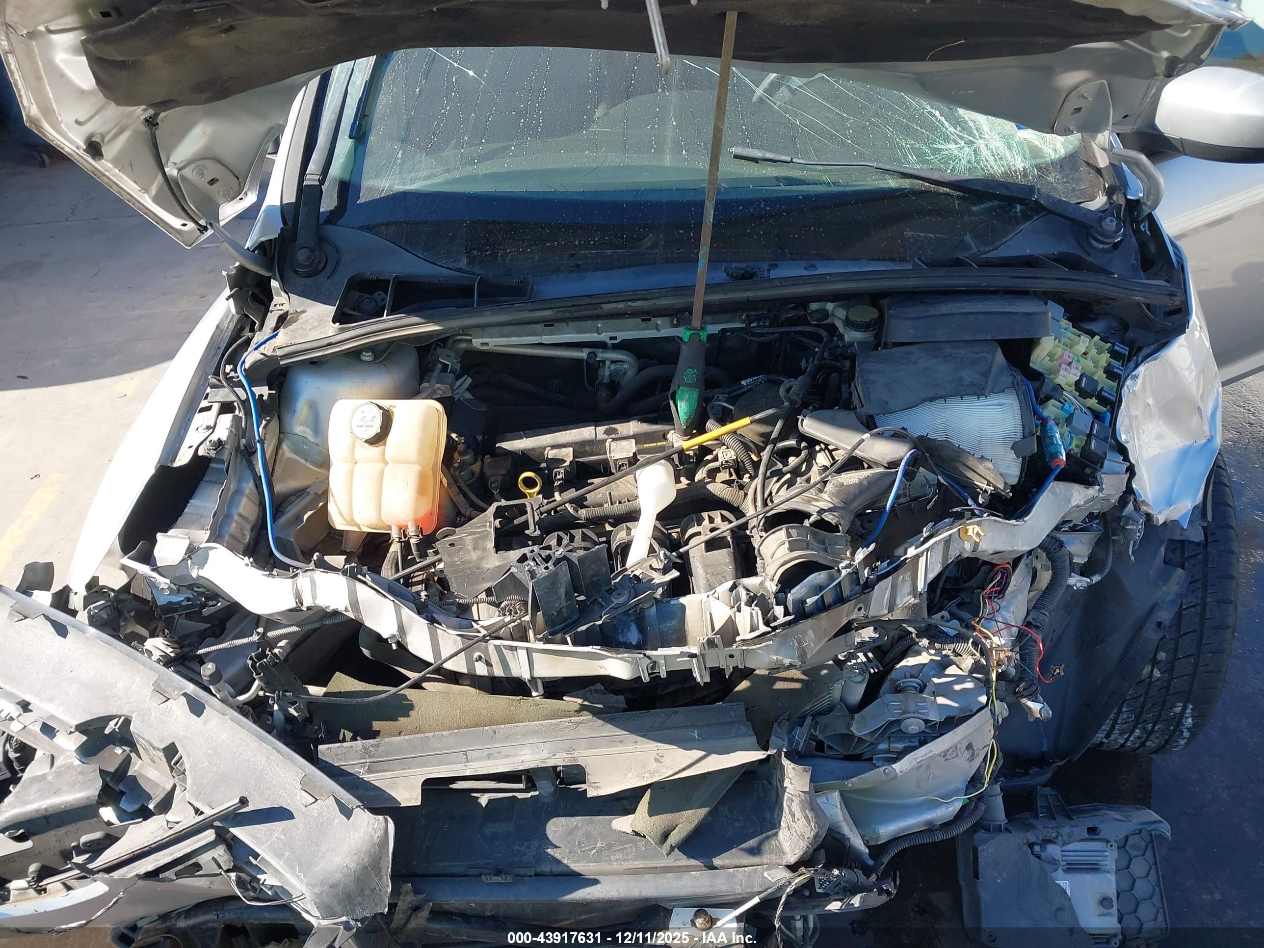 FORD FOCUS image 10