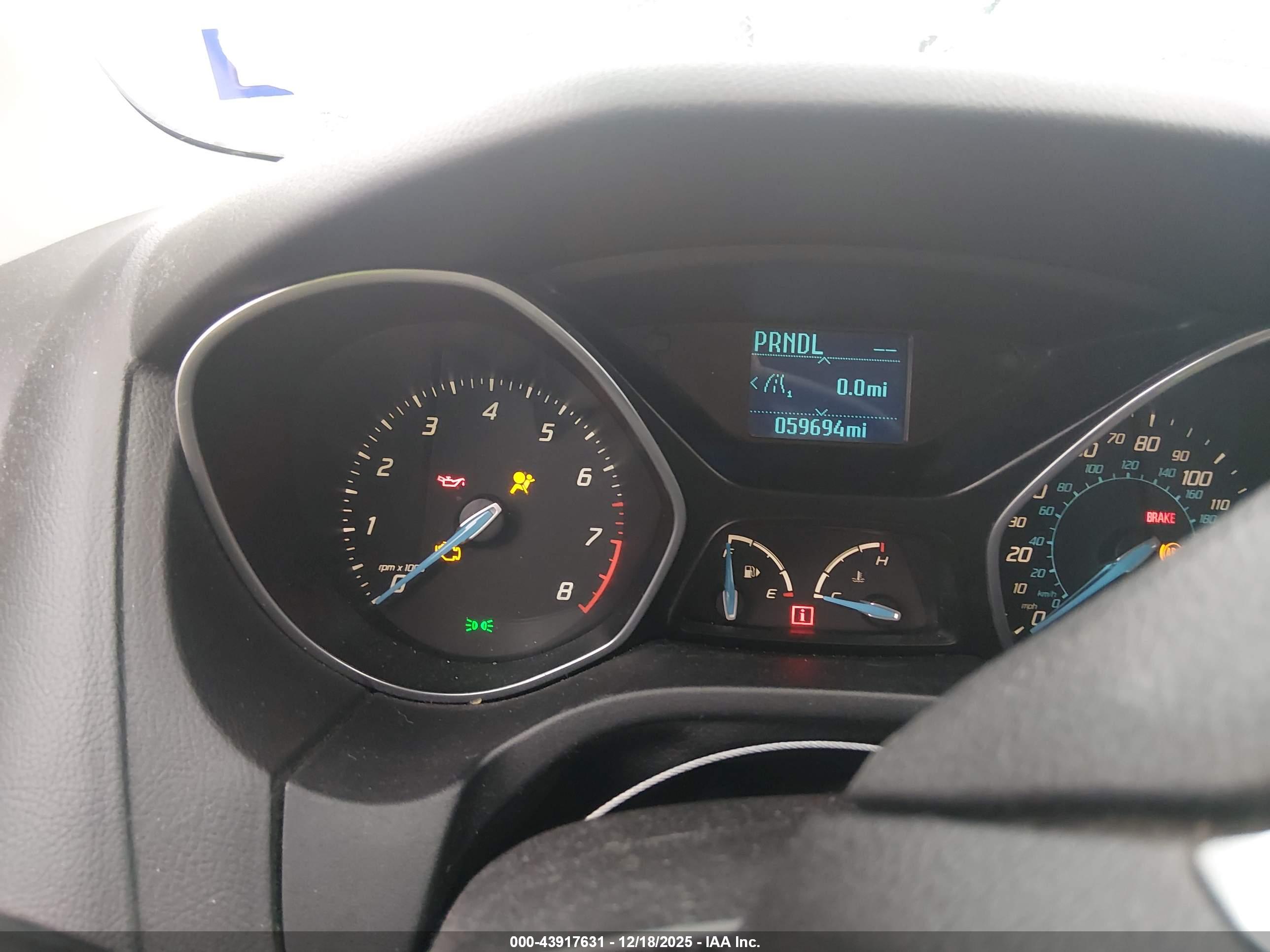 FORD FOCUS image 7