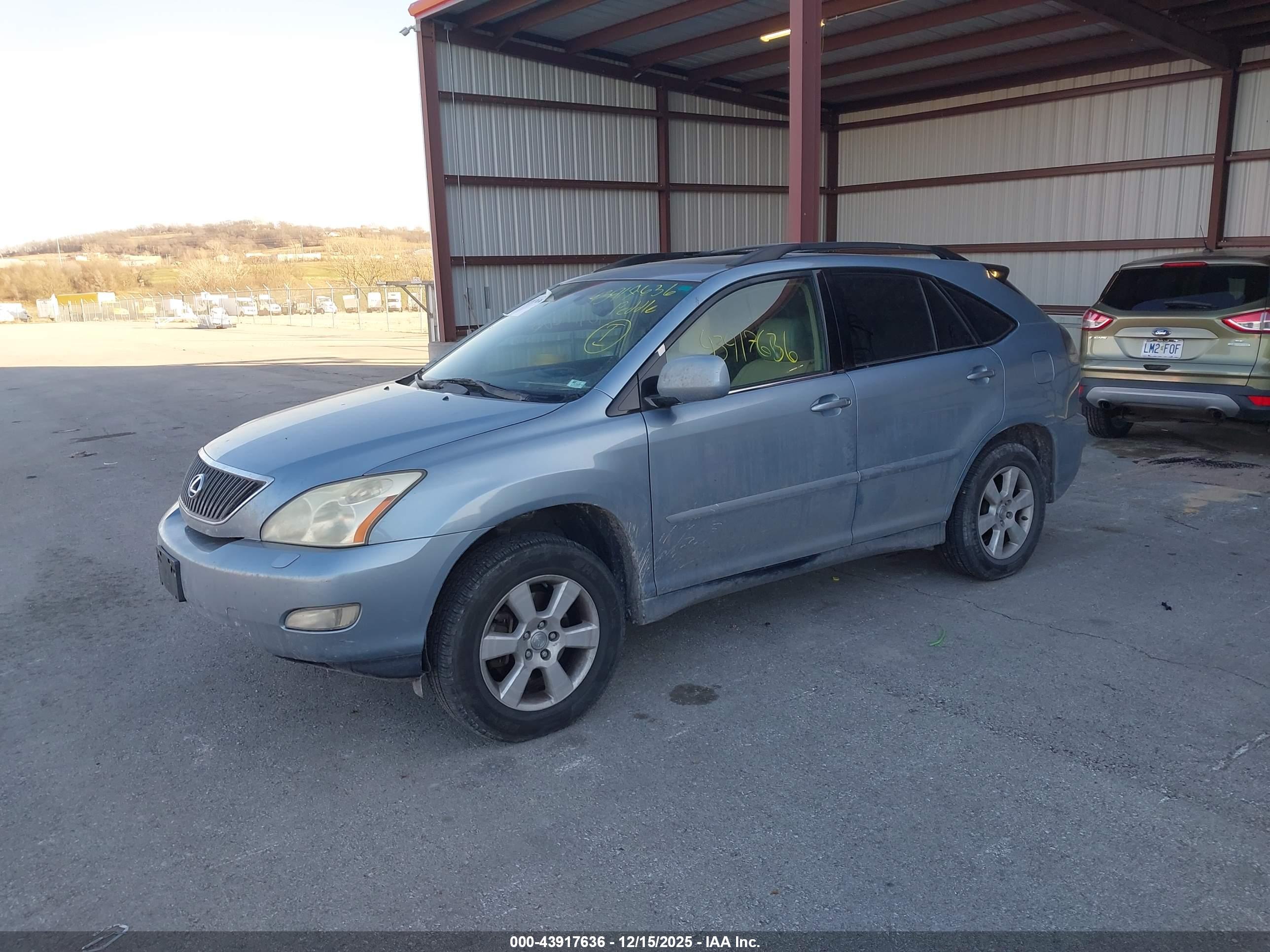 LEXUS RX image 2