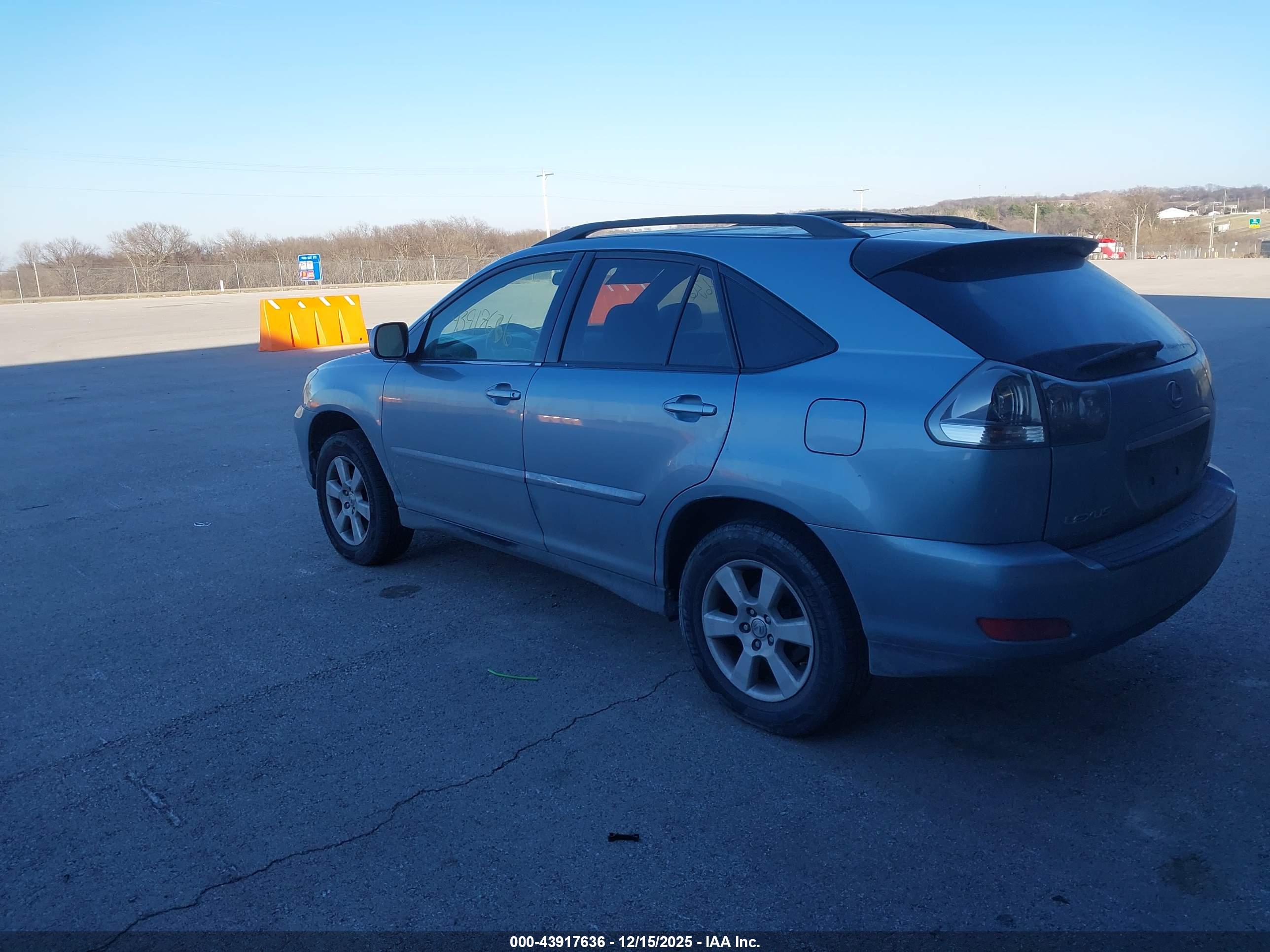 LEXUS RX image 3