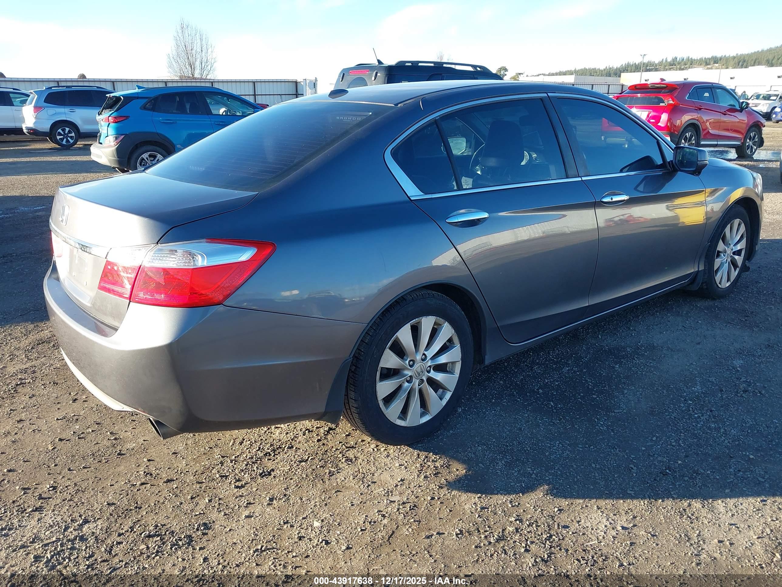 HONDA ACCORD image 4