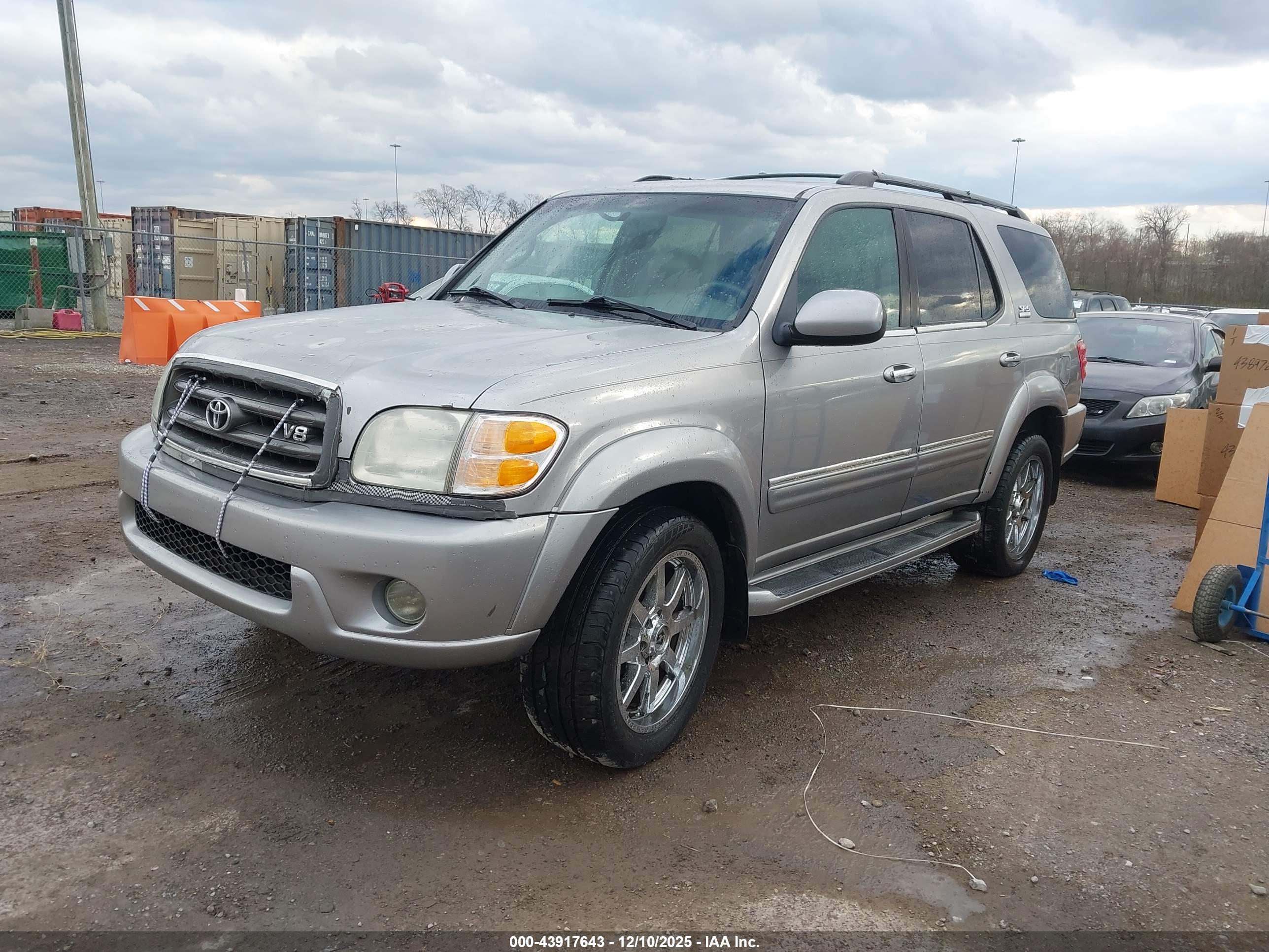 TOYOTA SEQUOIA image 2