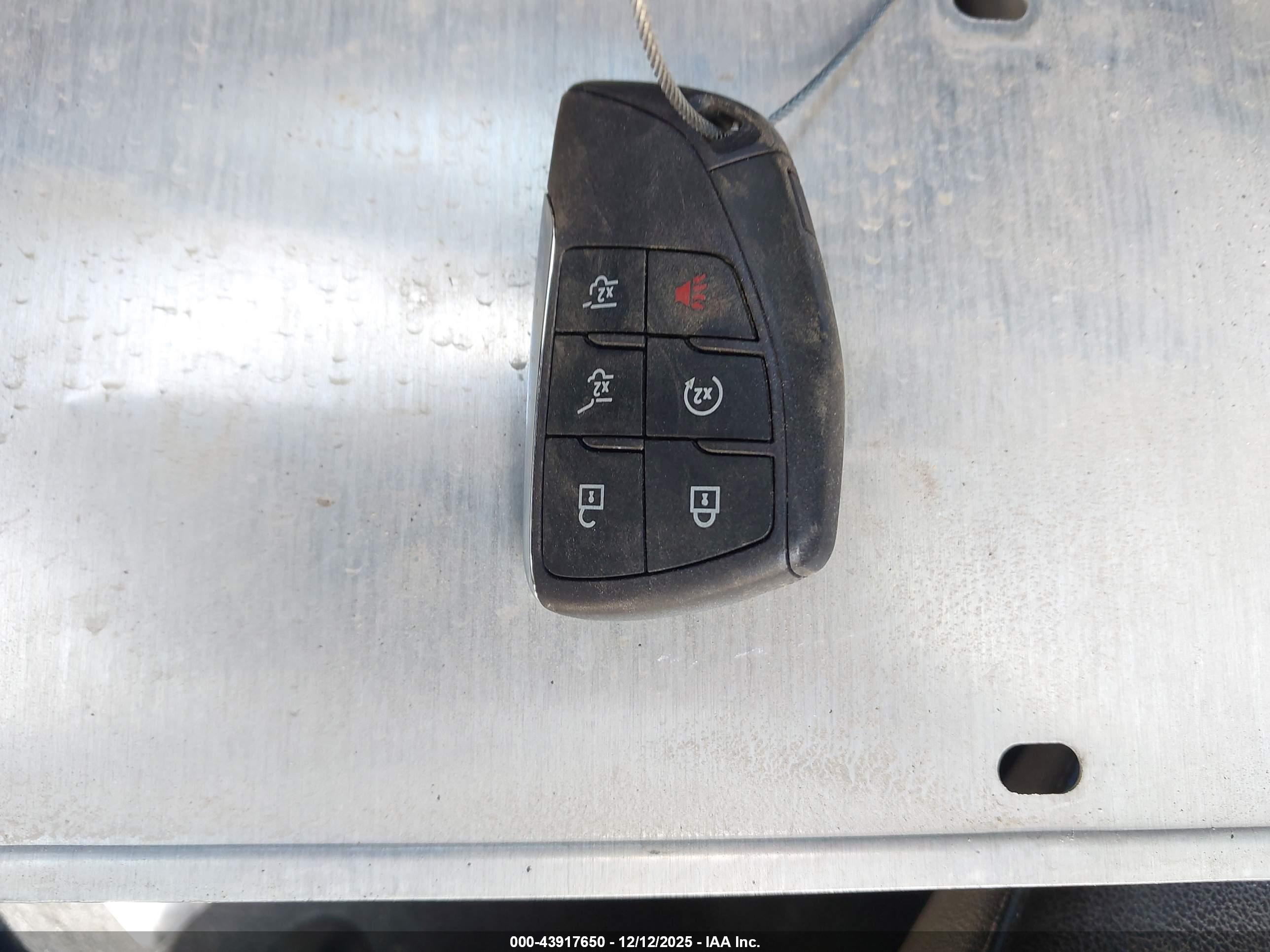CHEVROLET TAHOE image 11