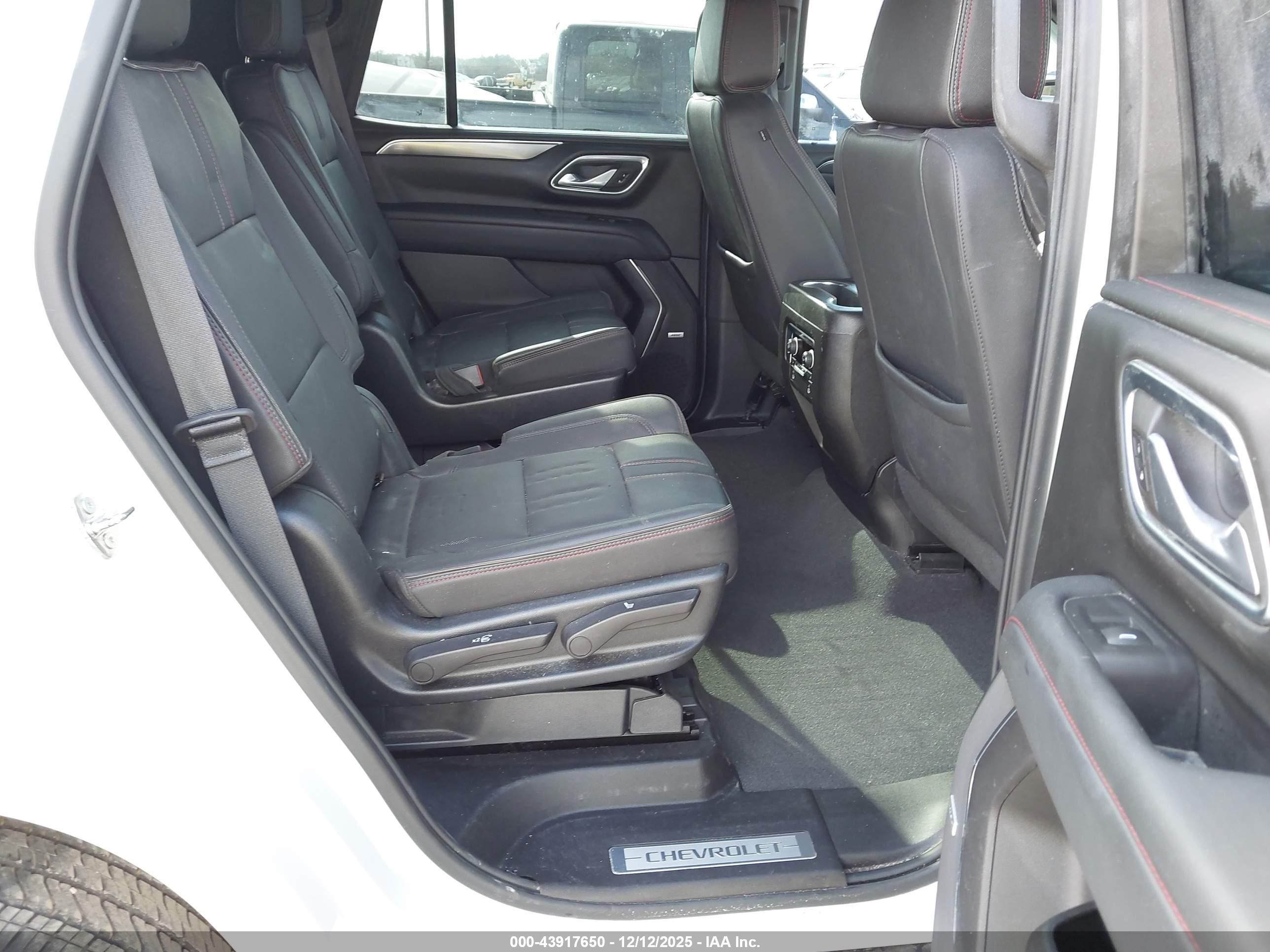 CHEVROLET TAHOE image 8