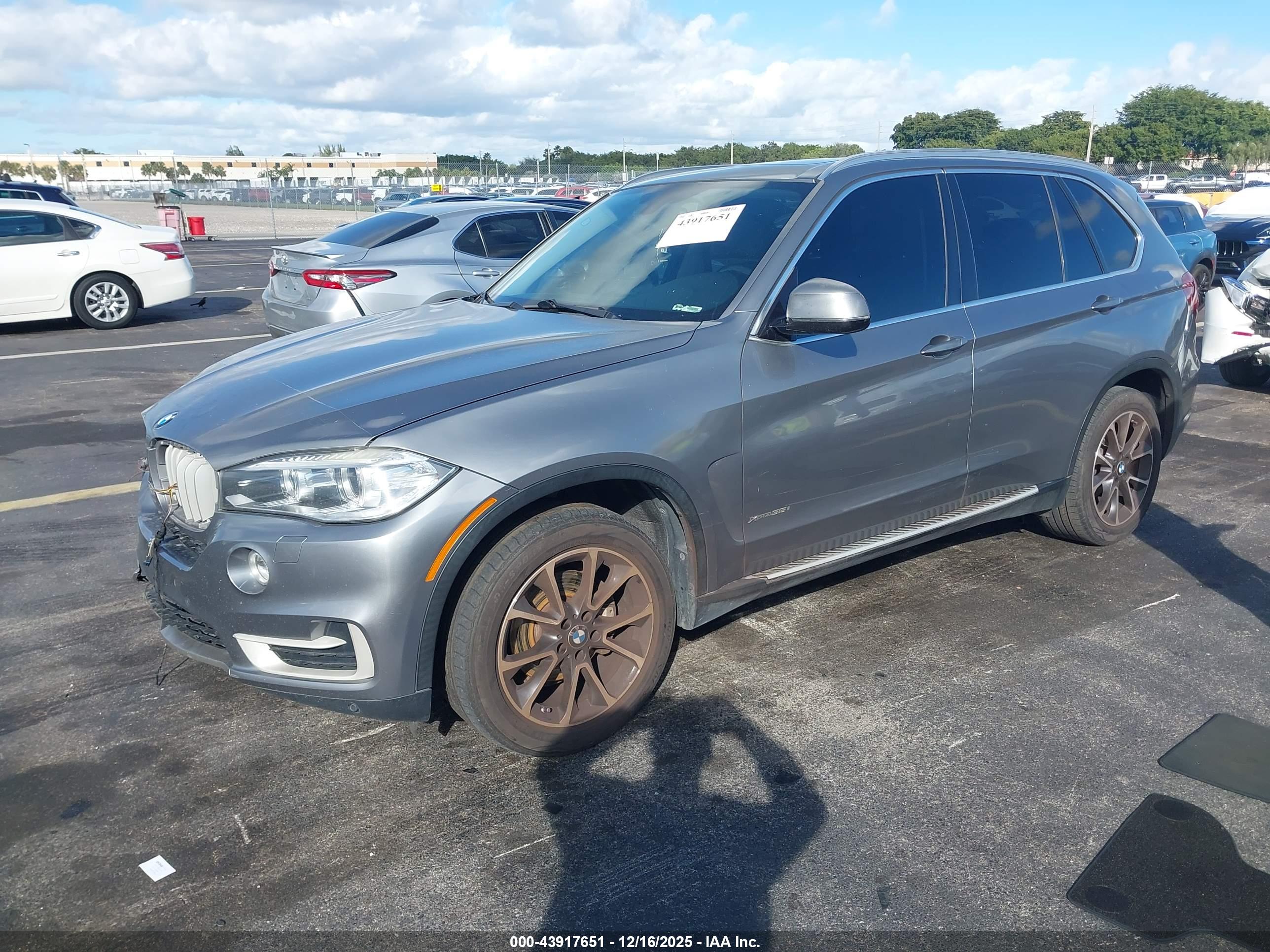 BMW X5 image 2