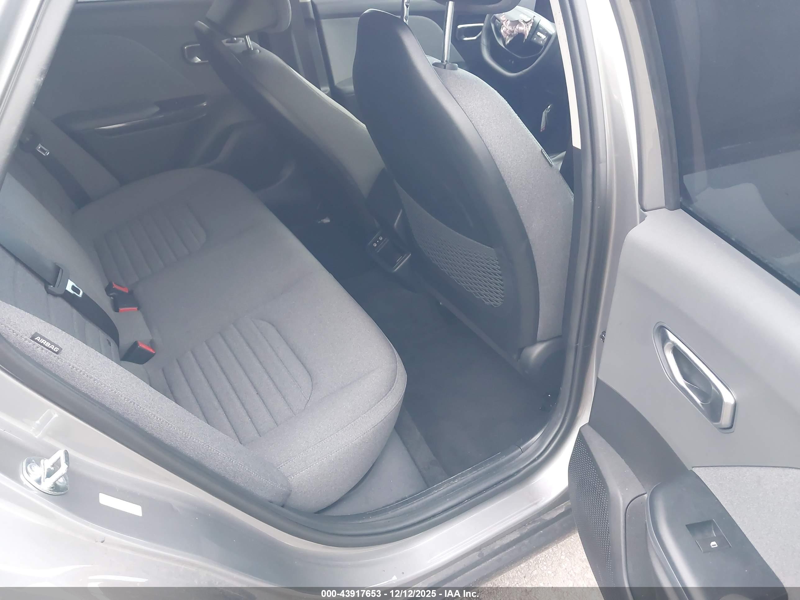 KIA K4 image 8