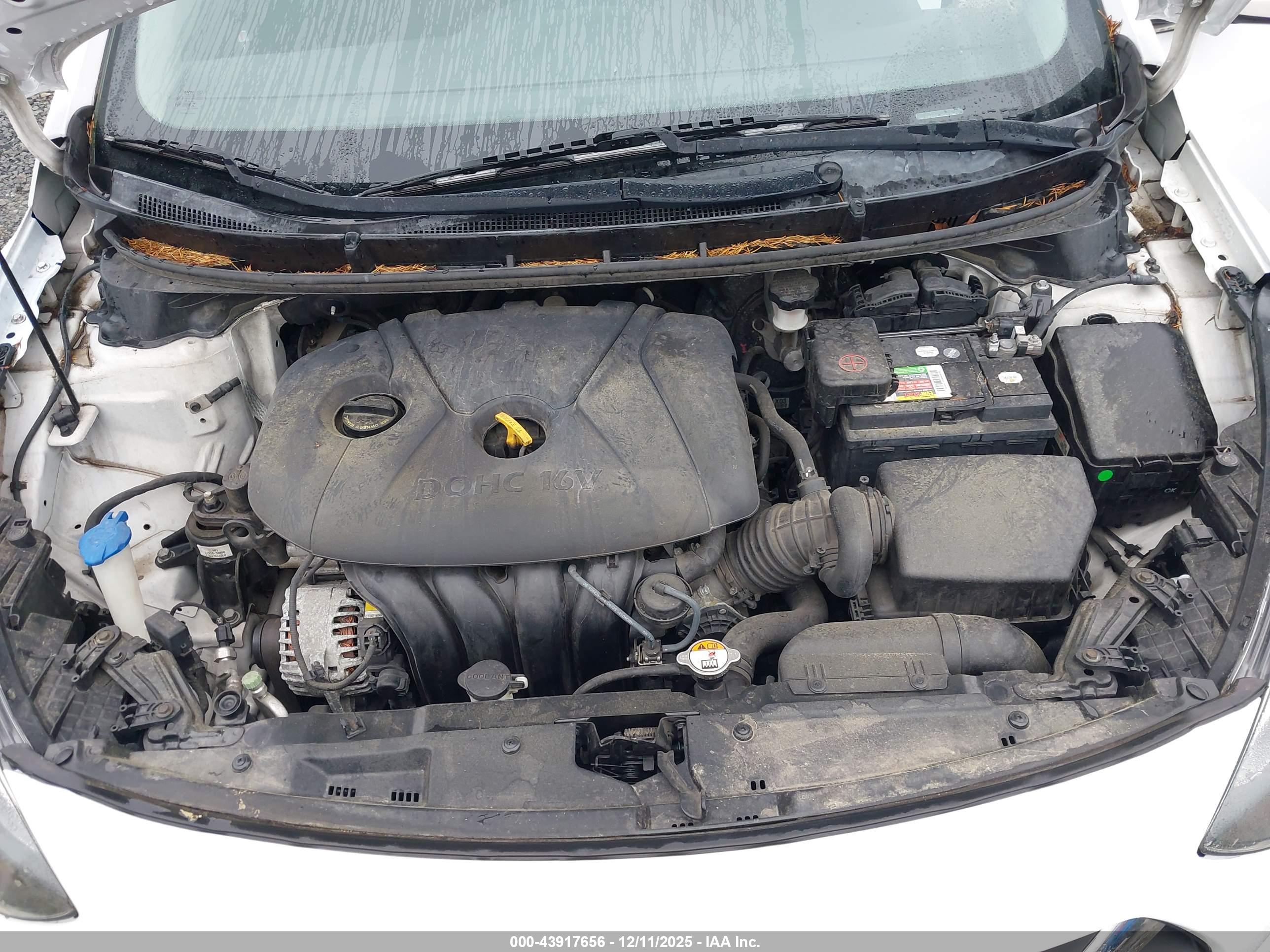 HYUNDAI ELANTRA image 10