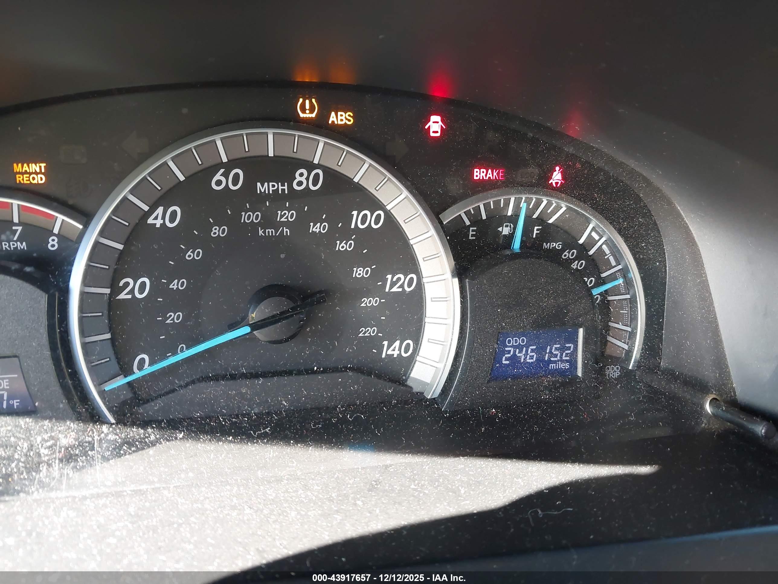 TOYOTA CAMRY image 7